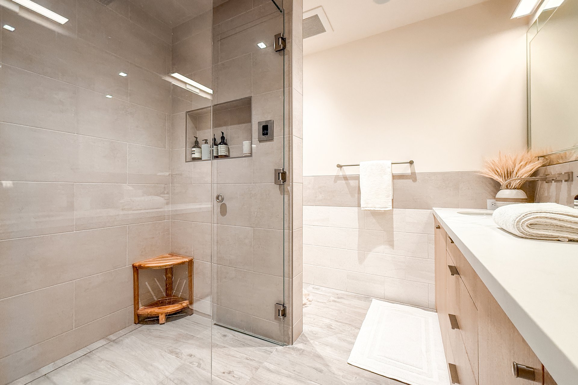 Der Berghof Condo with Unparalleled Comfort and Design