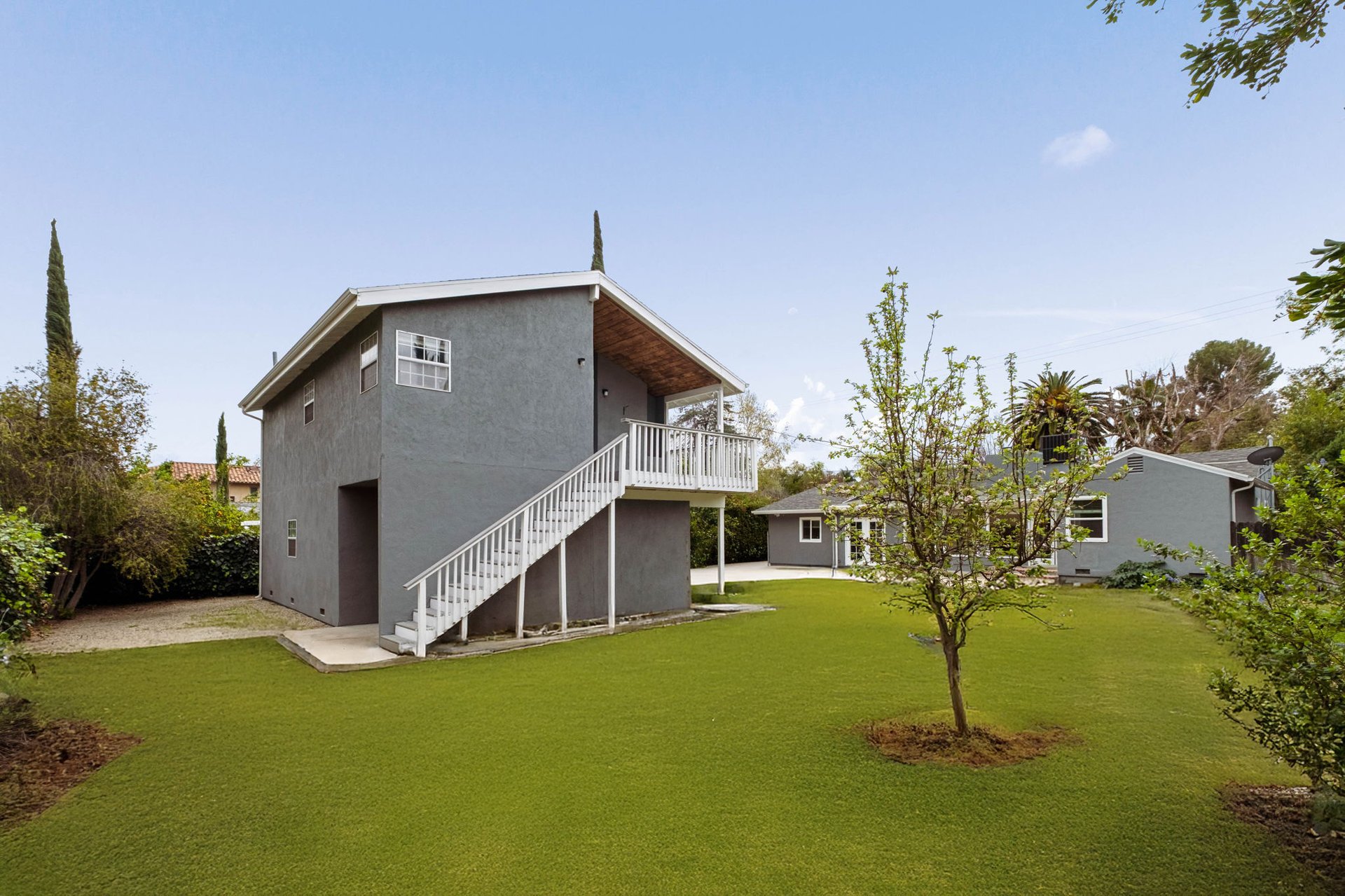 23153 Canzonet St, Woodland Hills