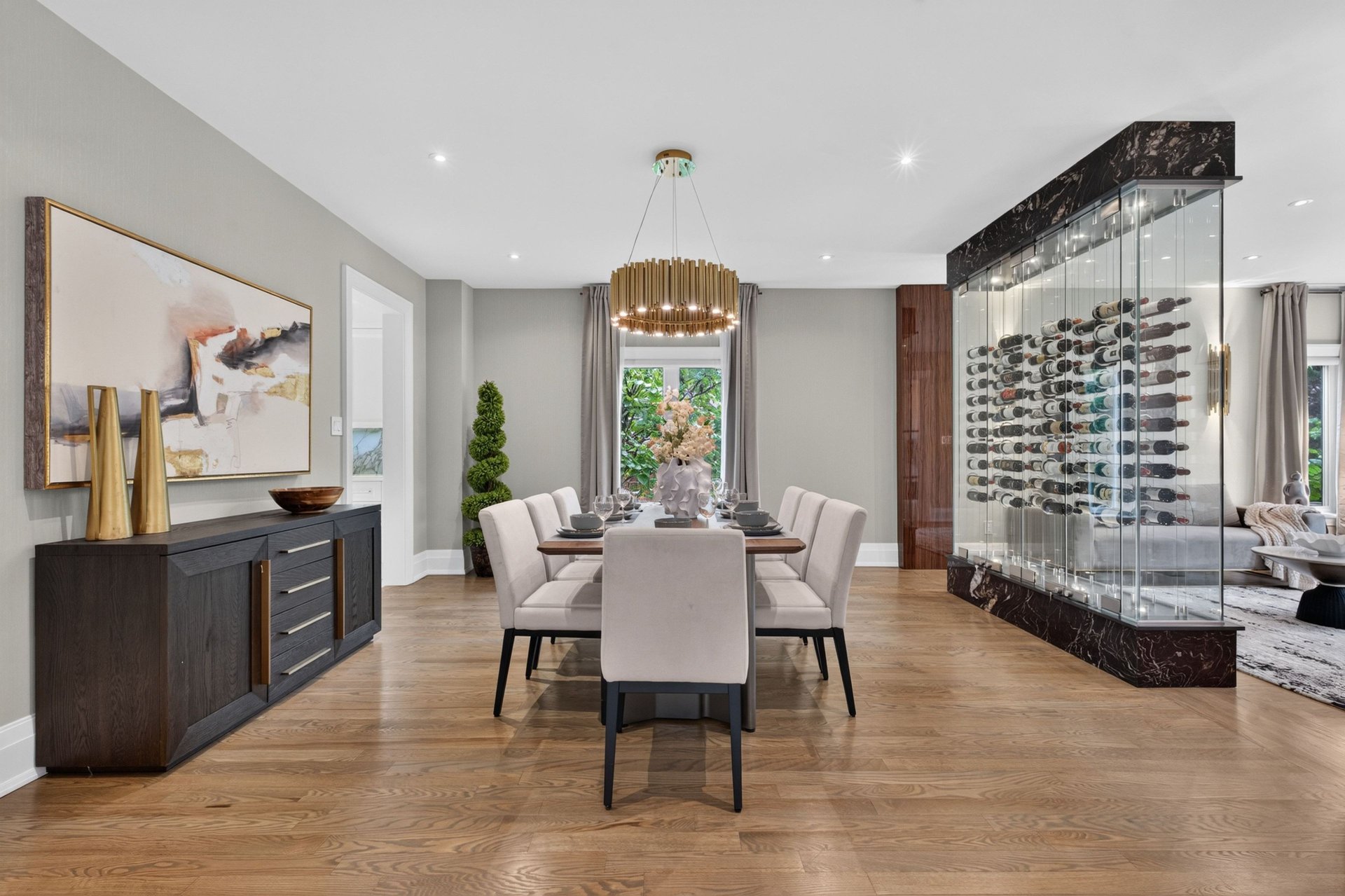 Fully Renovated Designer Residence
