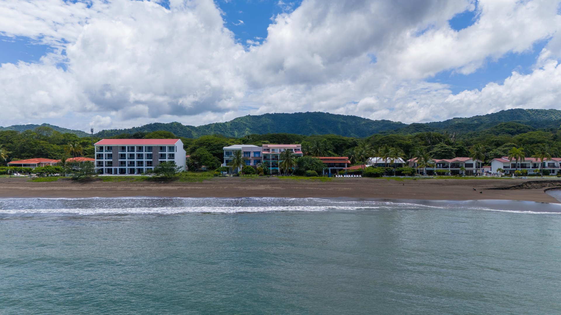 Twin Dolphins 1A - Beachfront Condo in Playa Potrero Costa Rica