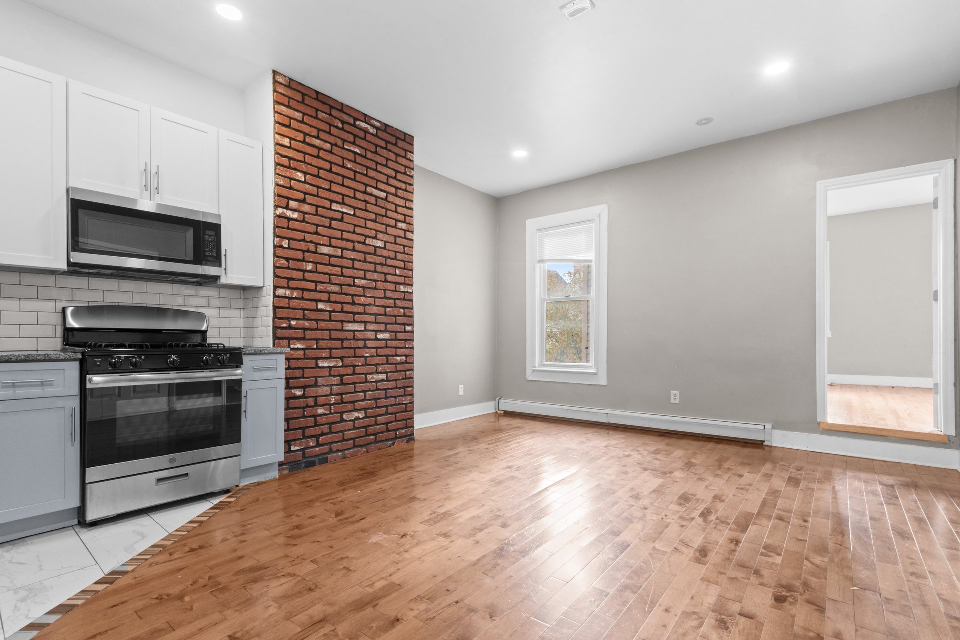 121 Lembeck Avenue