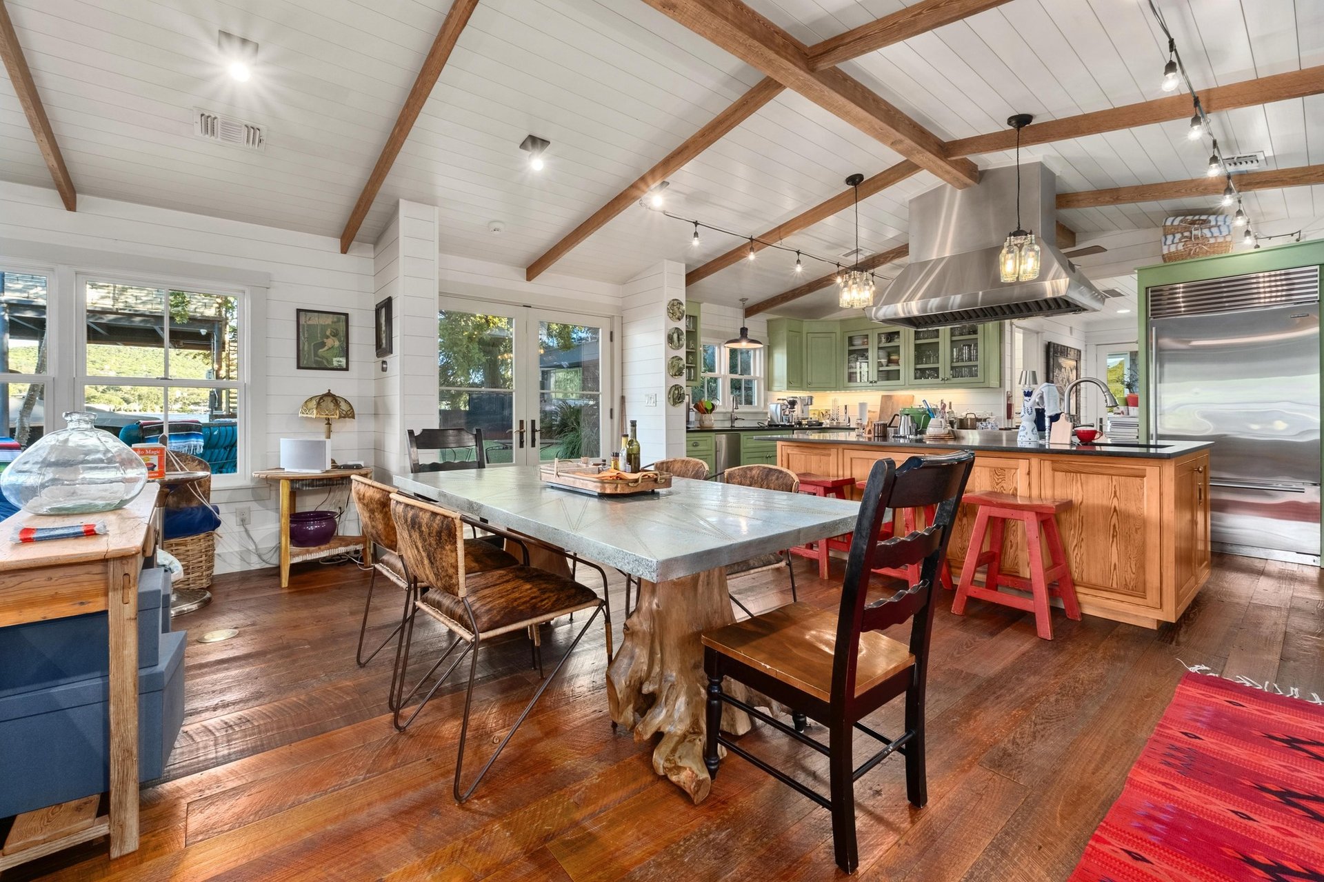 1406 Rockcliff Road