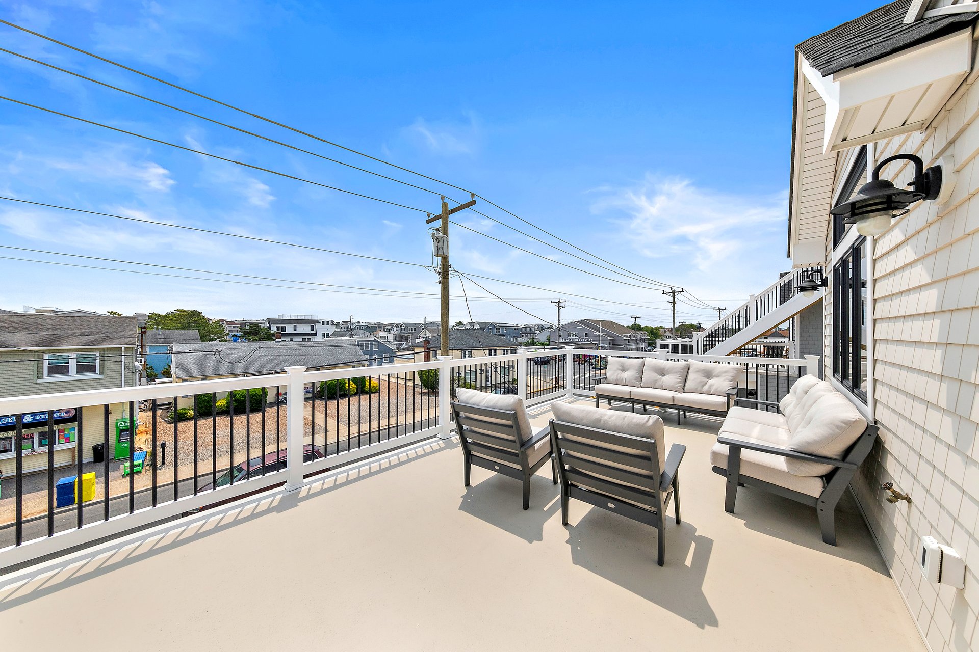 1615 Long Beach Blvd, Surf City