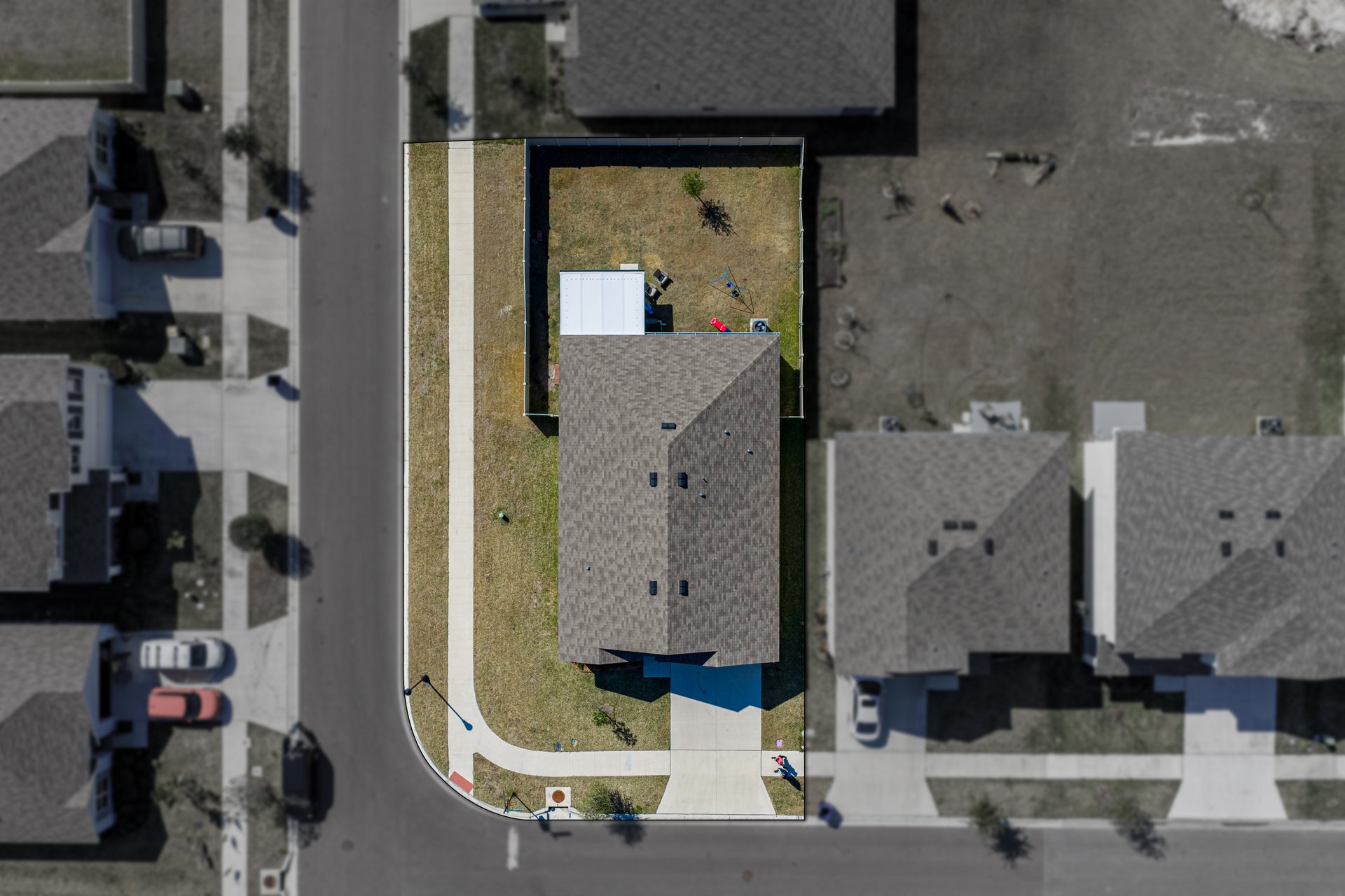 2741 GARDINER LN