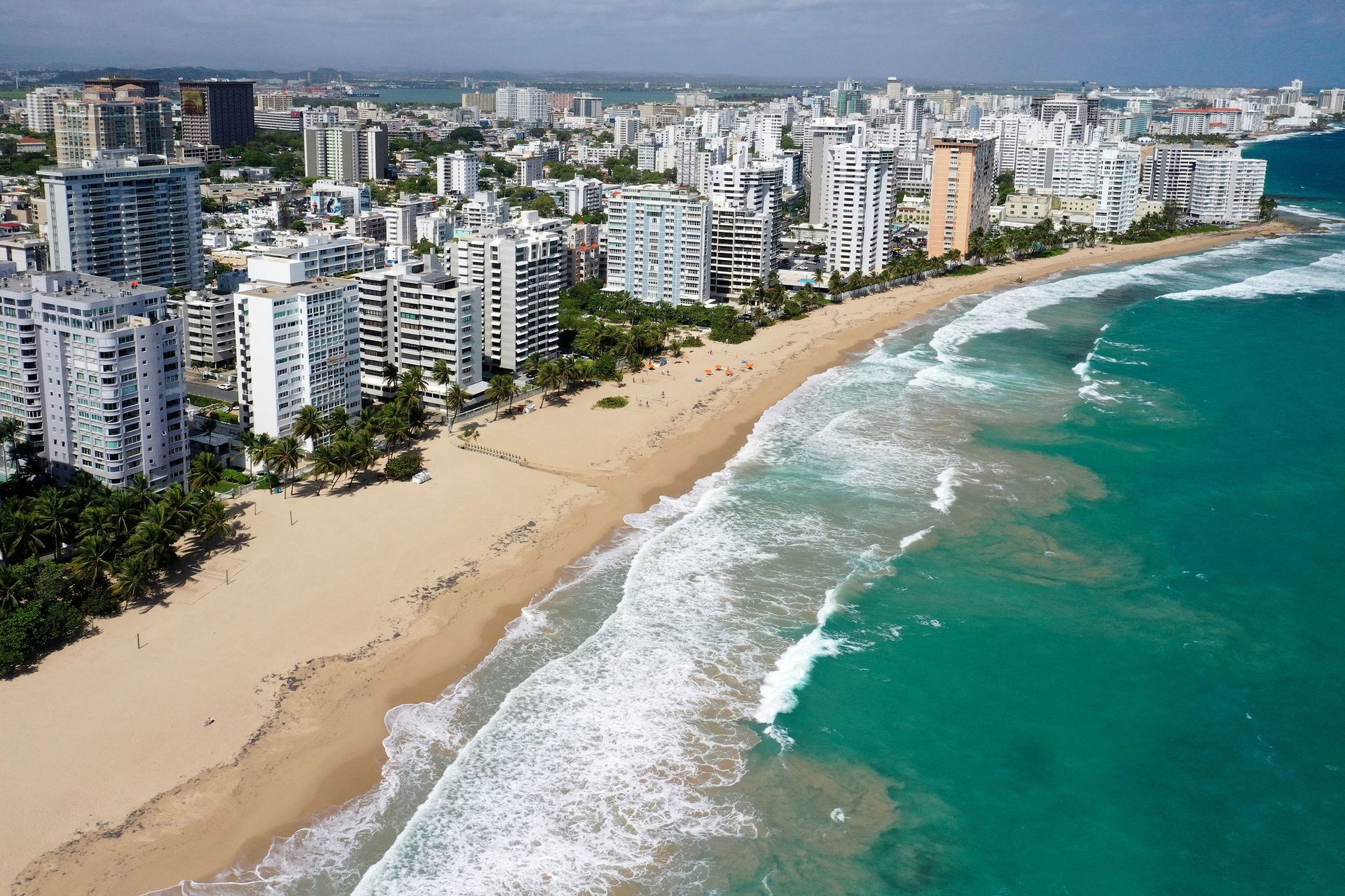 Cond. PRILA #17C, 70 Kings Court, Condado