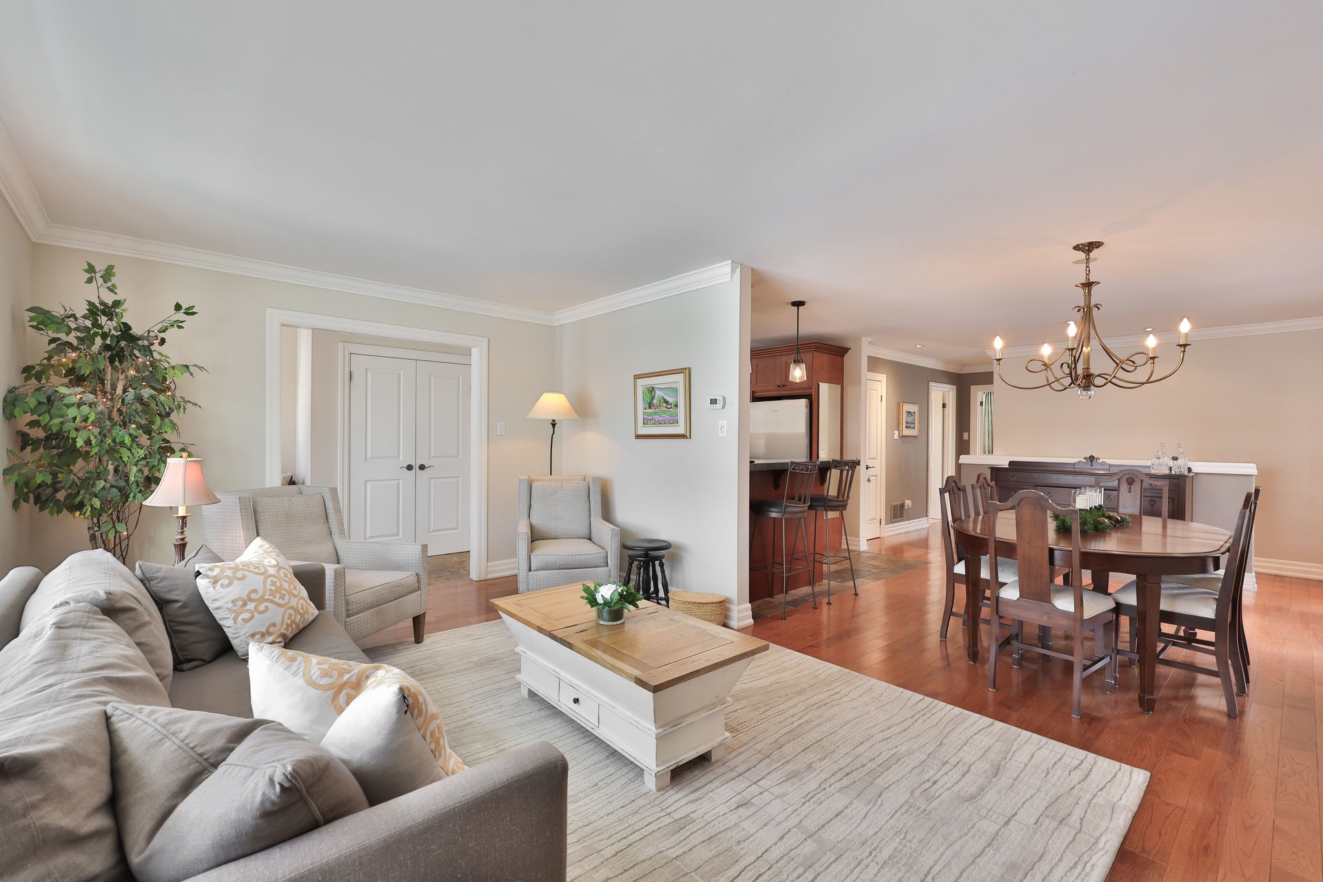 502 Bohemia Crescent, Oakville
