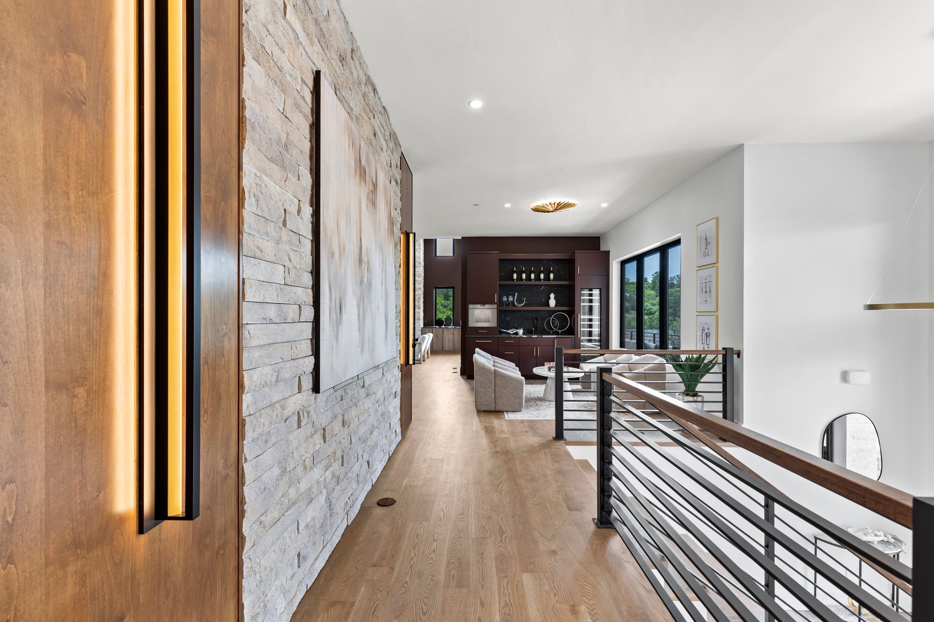 2783 Hawk Point 