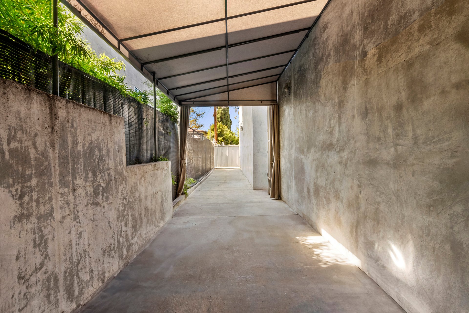 751 N Highland Ave, Hollywood