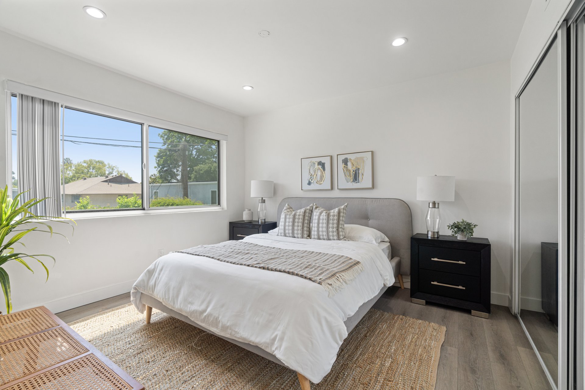 400 S Los Robles Avenue #209