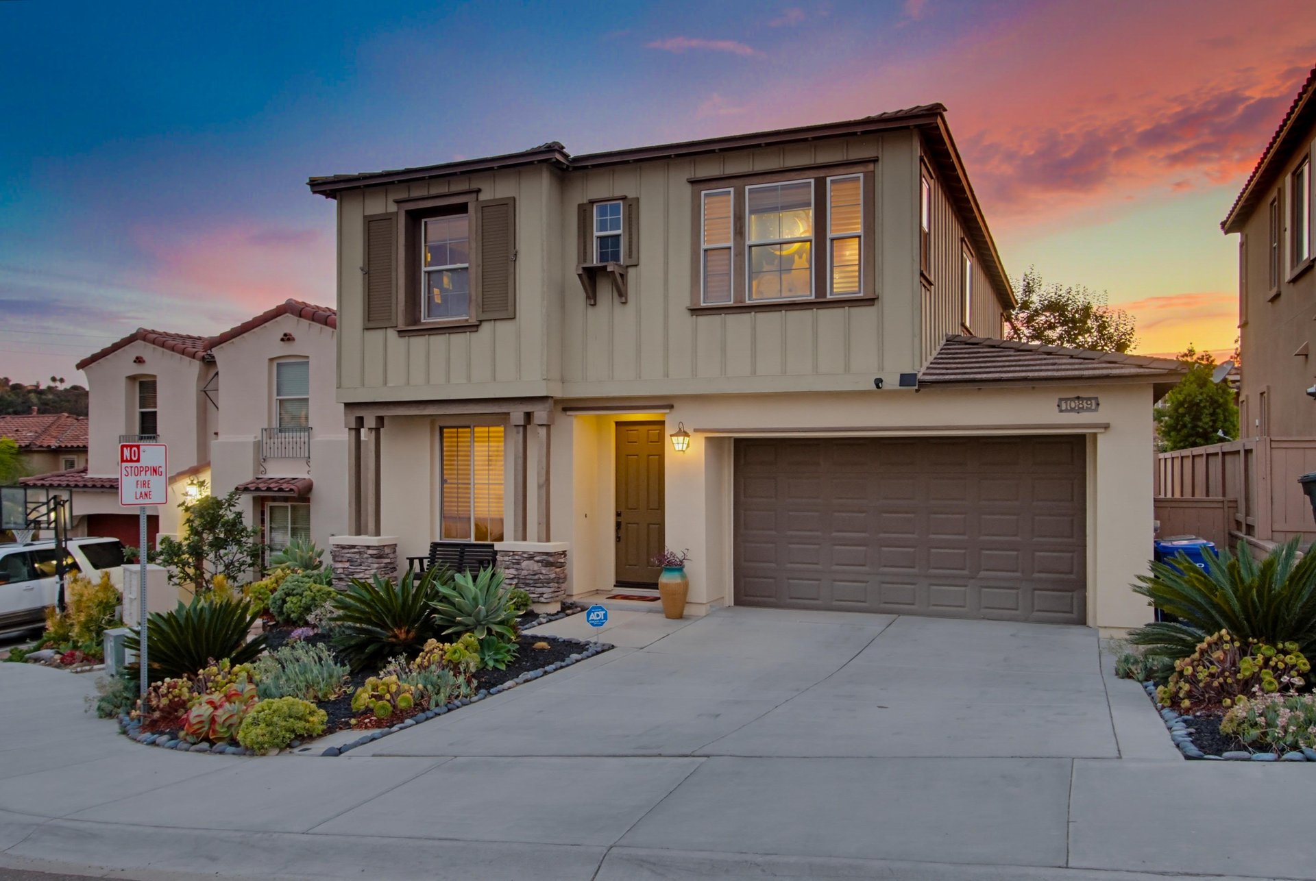 1089 Primrose Ln