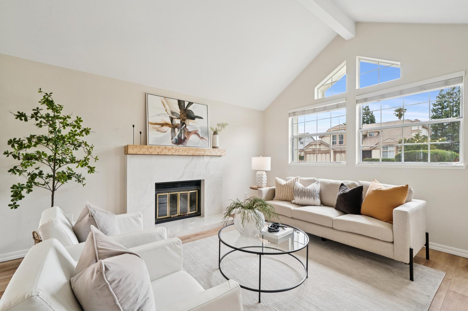 5075 Monaco Dr.
