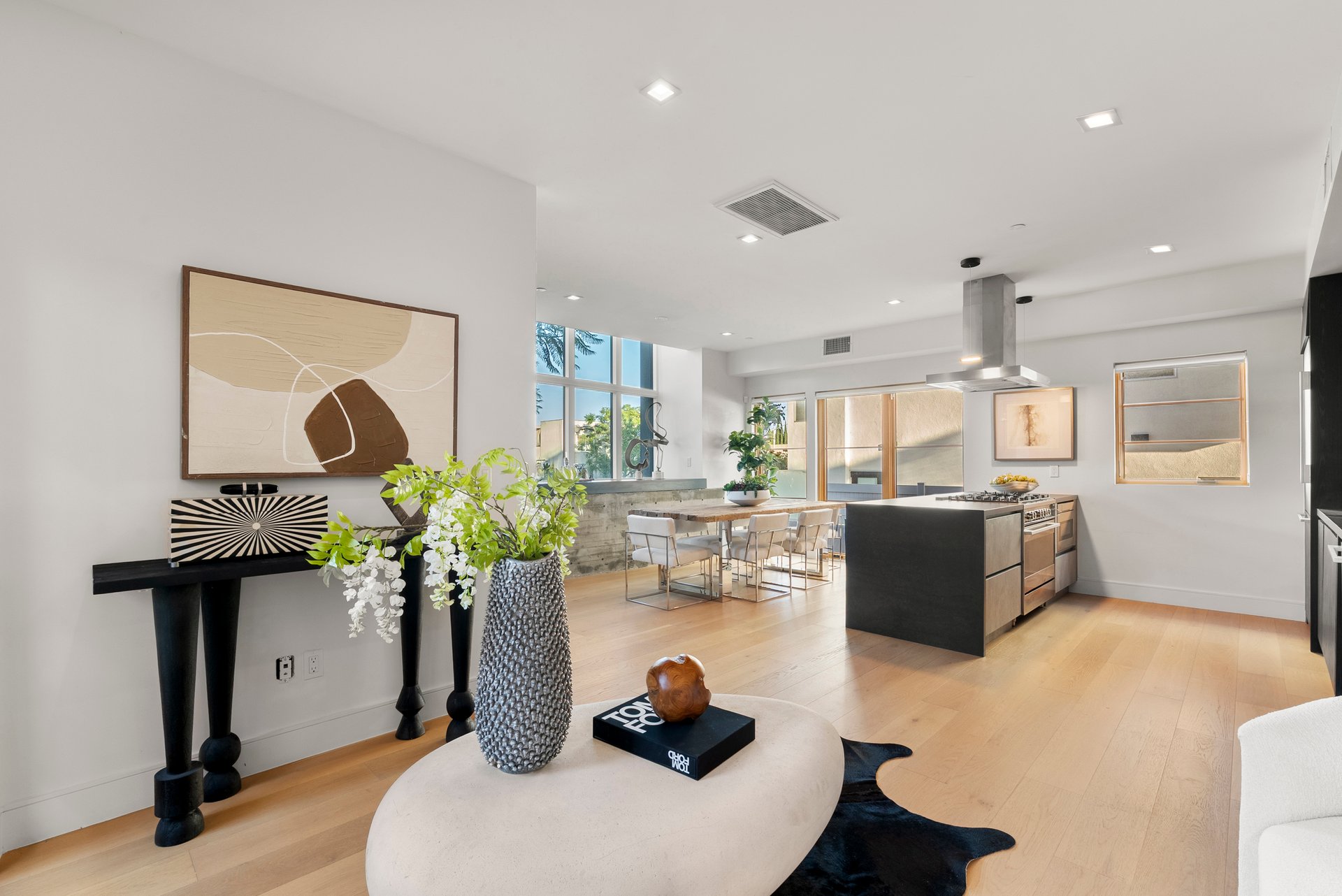 1033 N Vista St, West Hollywood