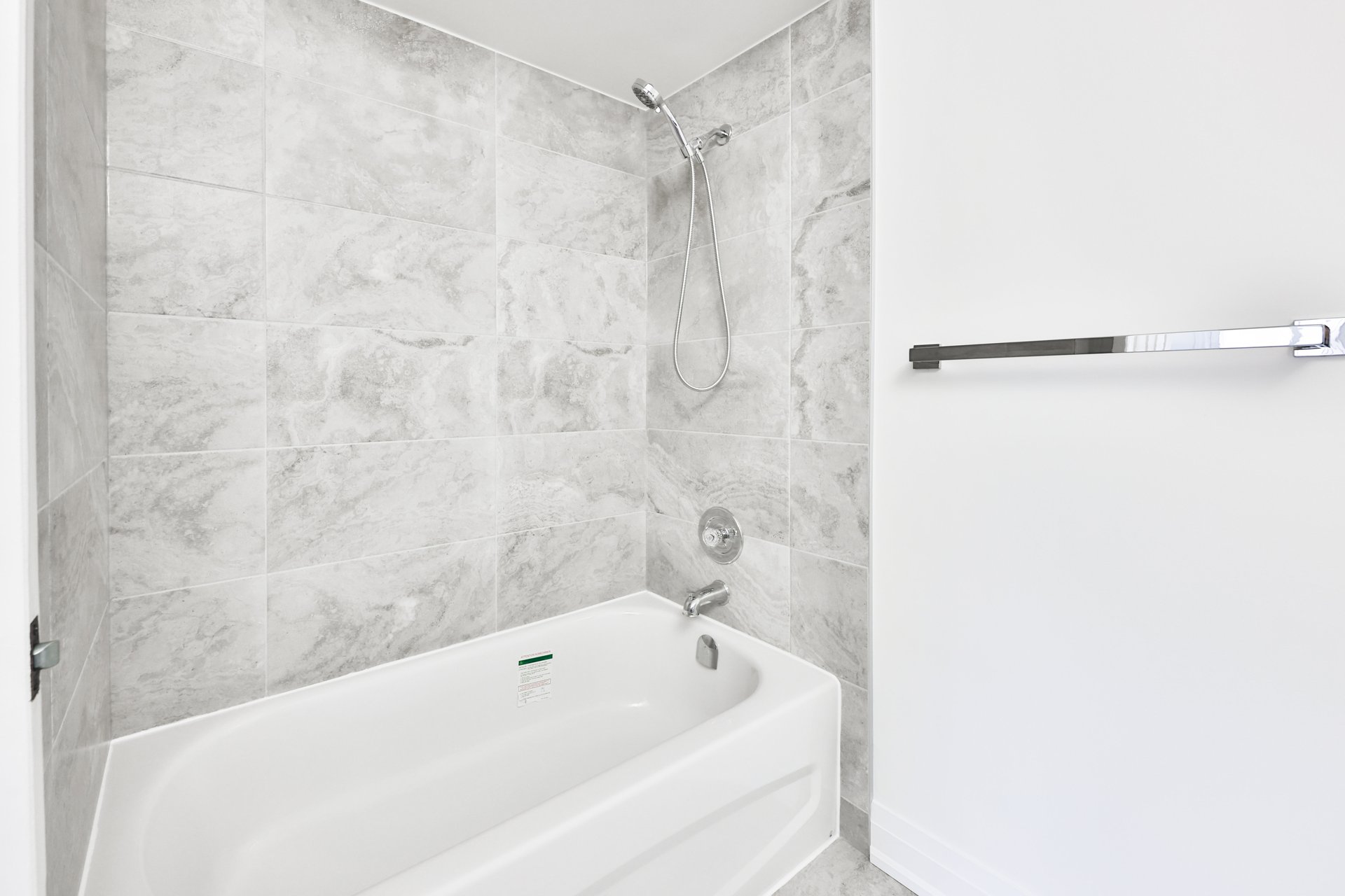 2-4635 Regents Terrace, Mississauga