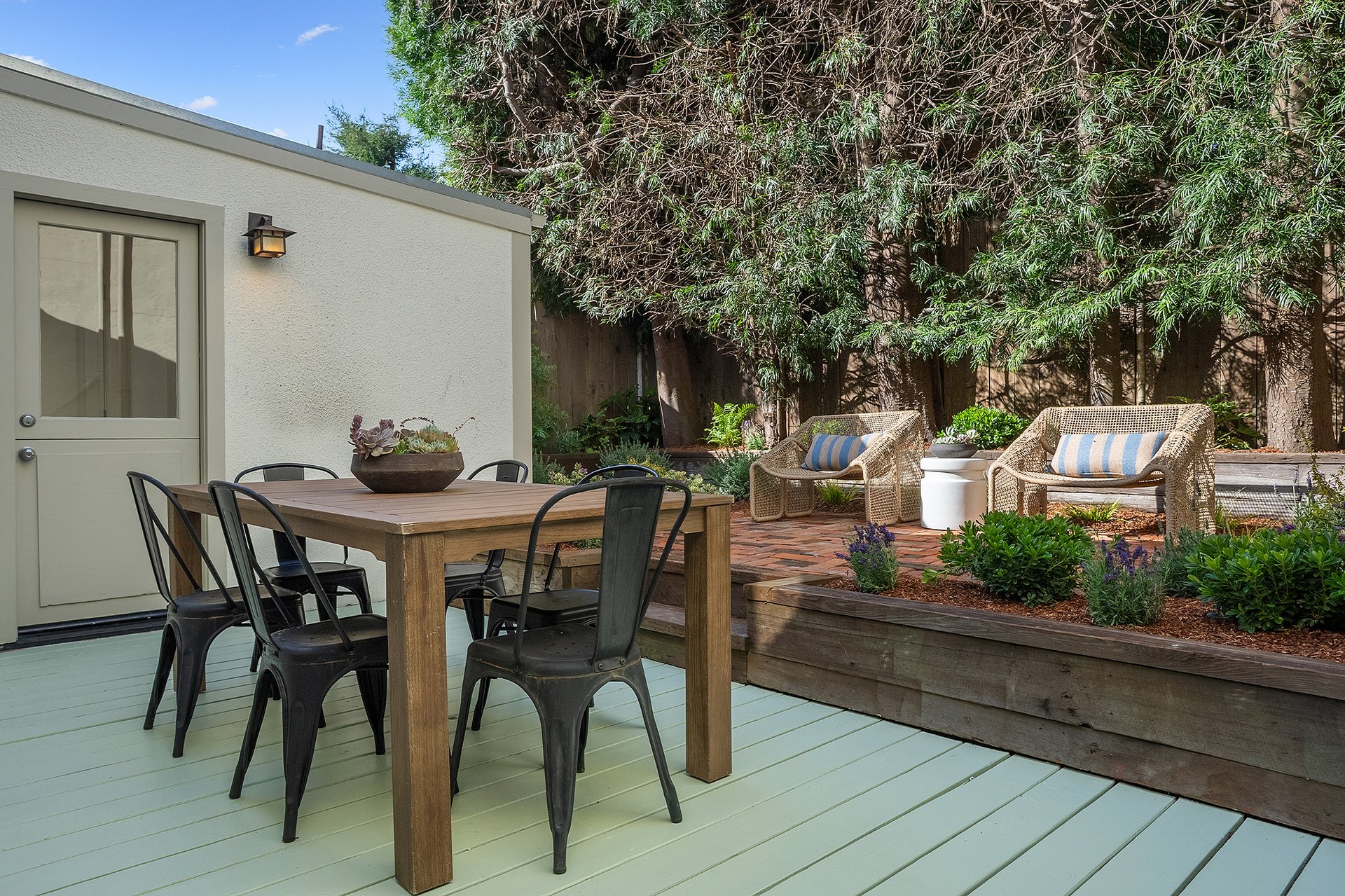 1504 Sanchez Street