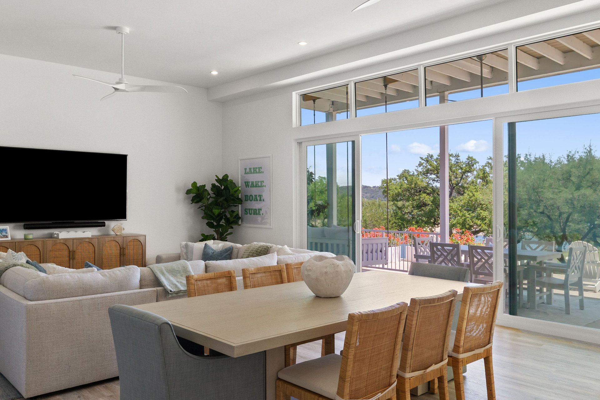 1209 Edgewater Drive