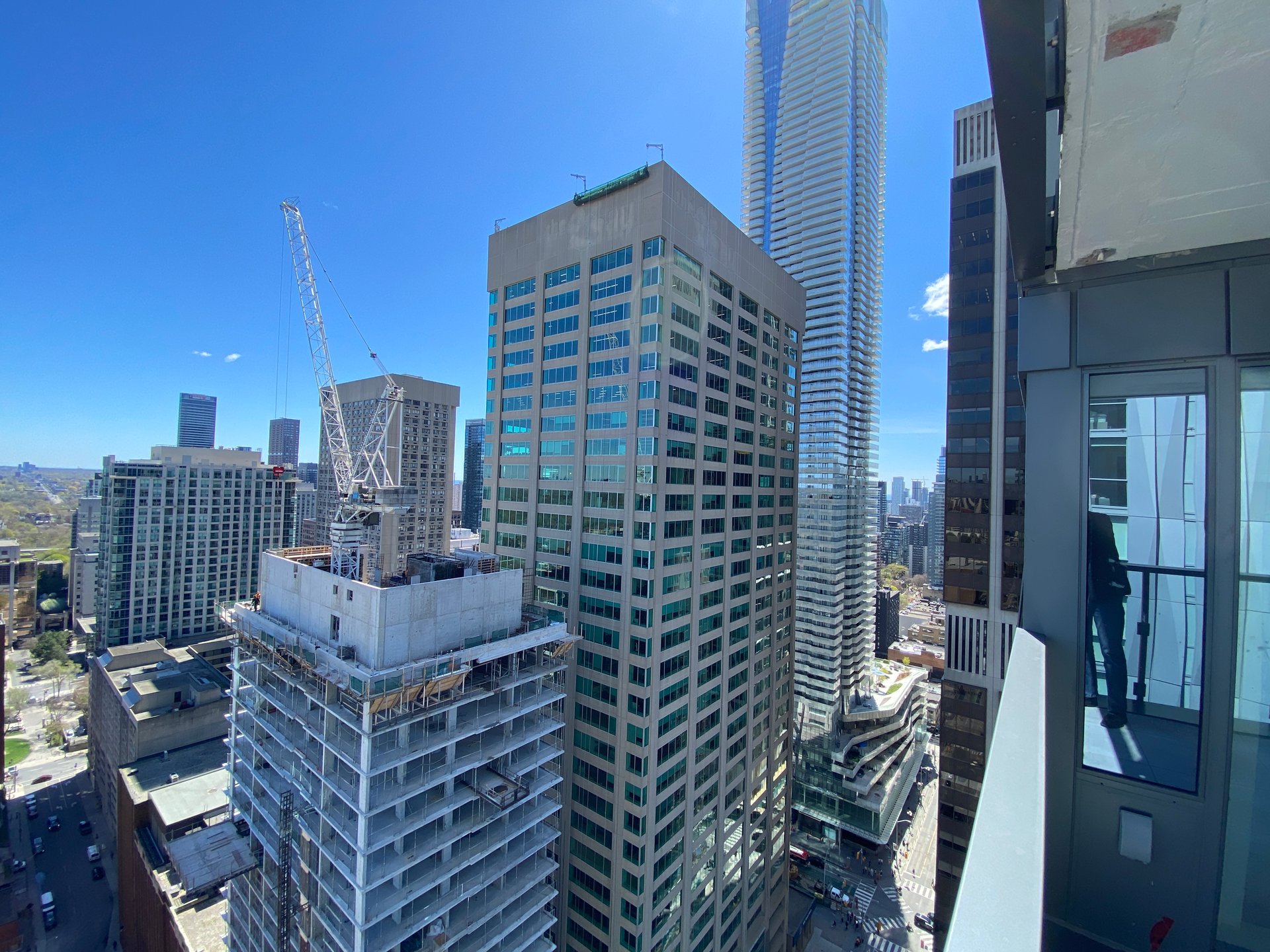 8 Cumberland Street Unit: 3007