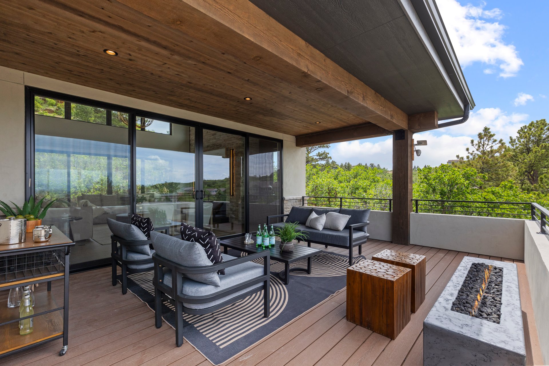 2783 Hawk Point 