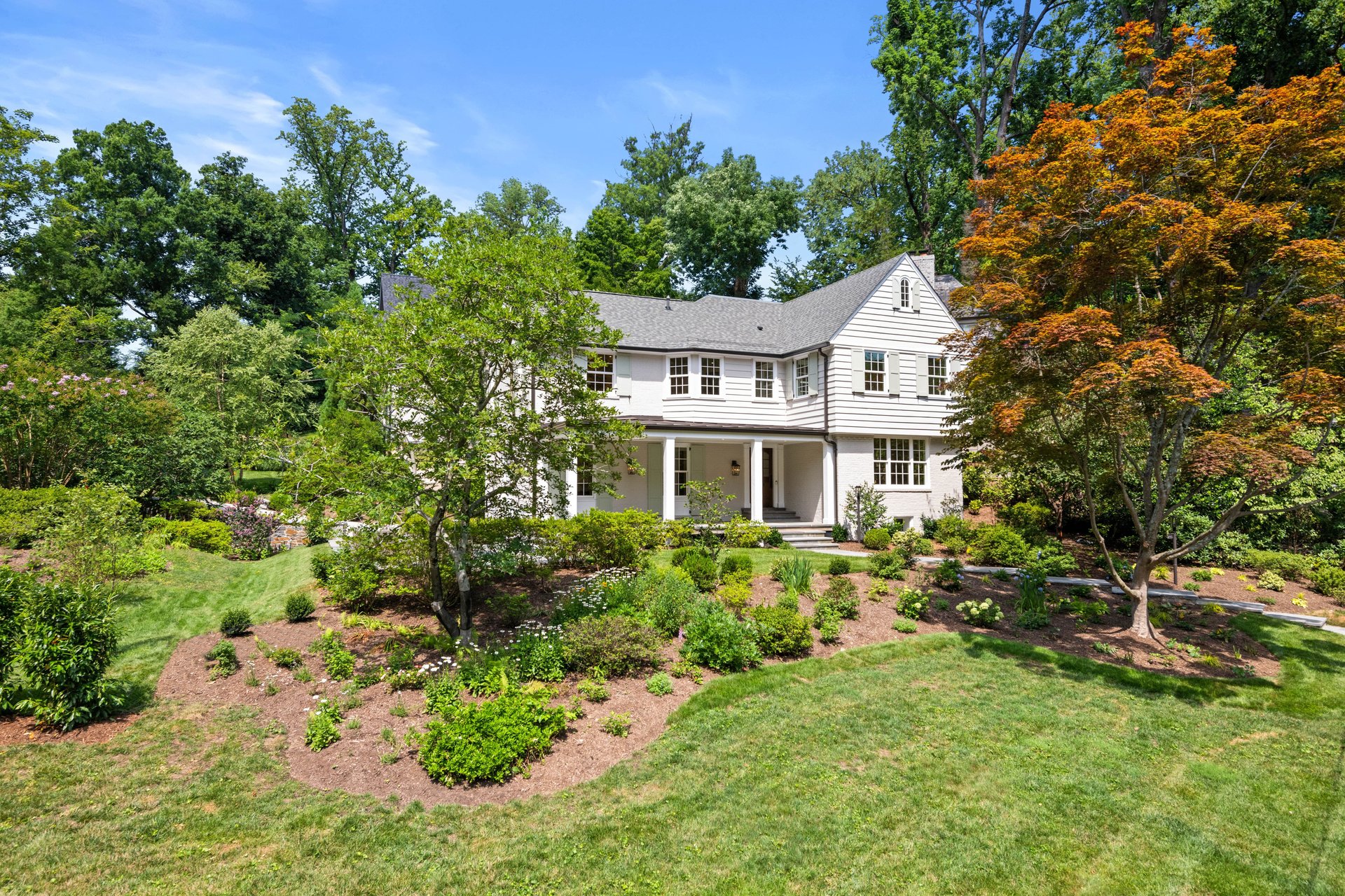 2900 Glover Dr, NW