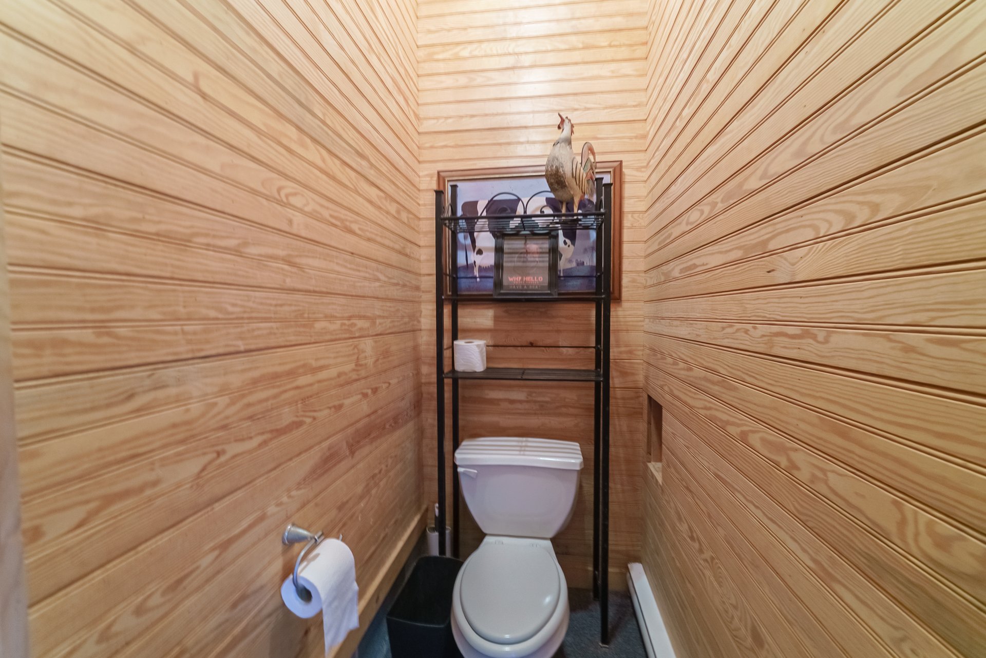 29-Acre Equestrian Estate with 14-Stall Barn
