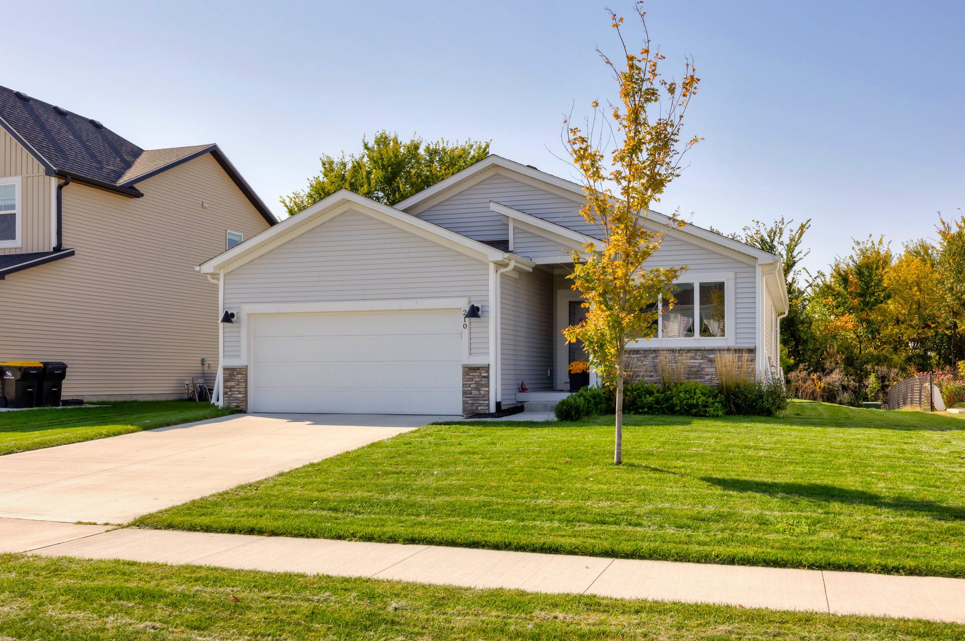 210 NW Georgetown Drive