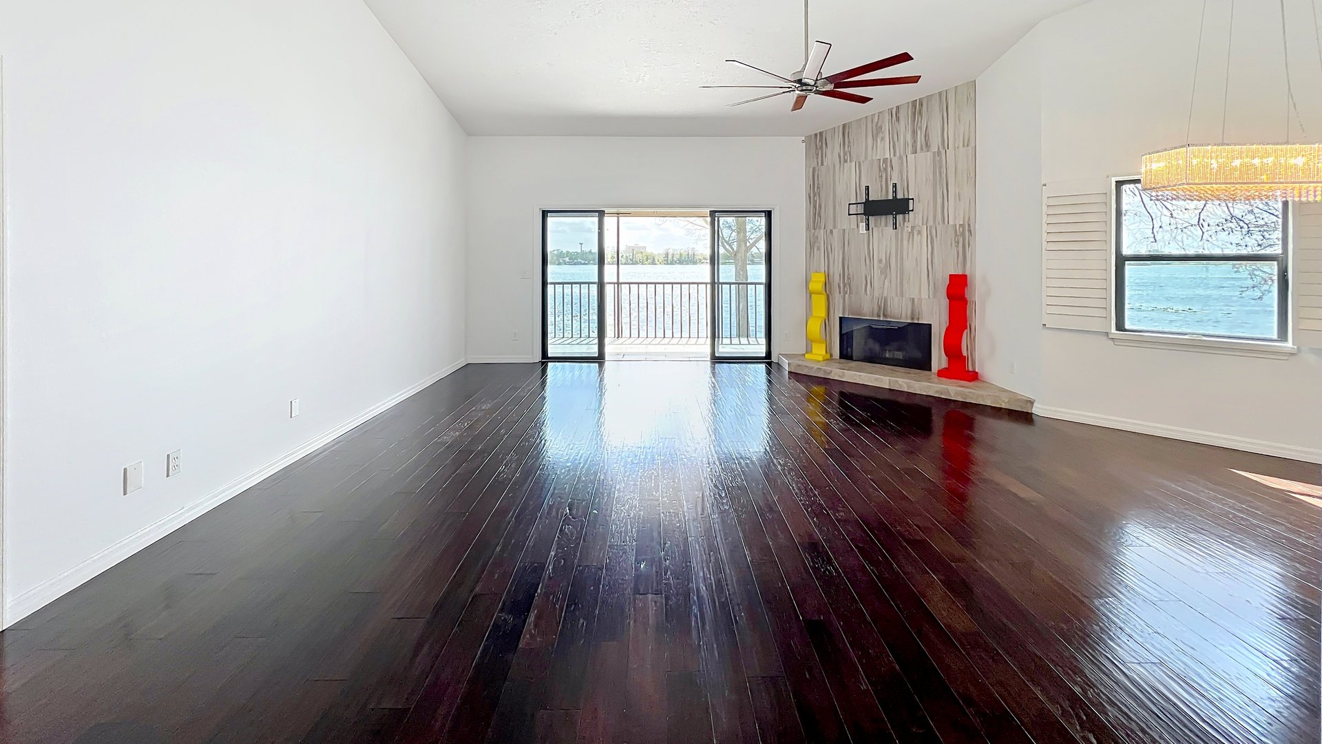 Luxury Lakefront Winter Park Condominium for Lease