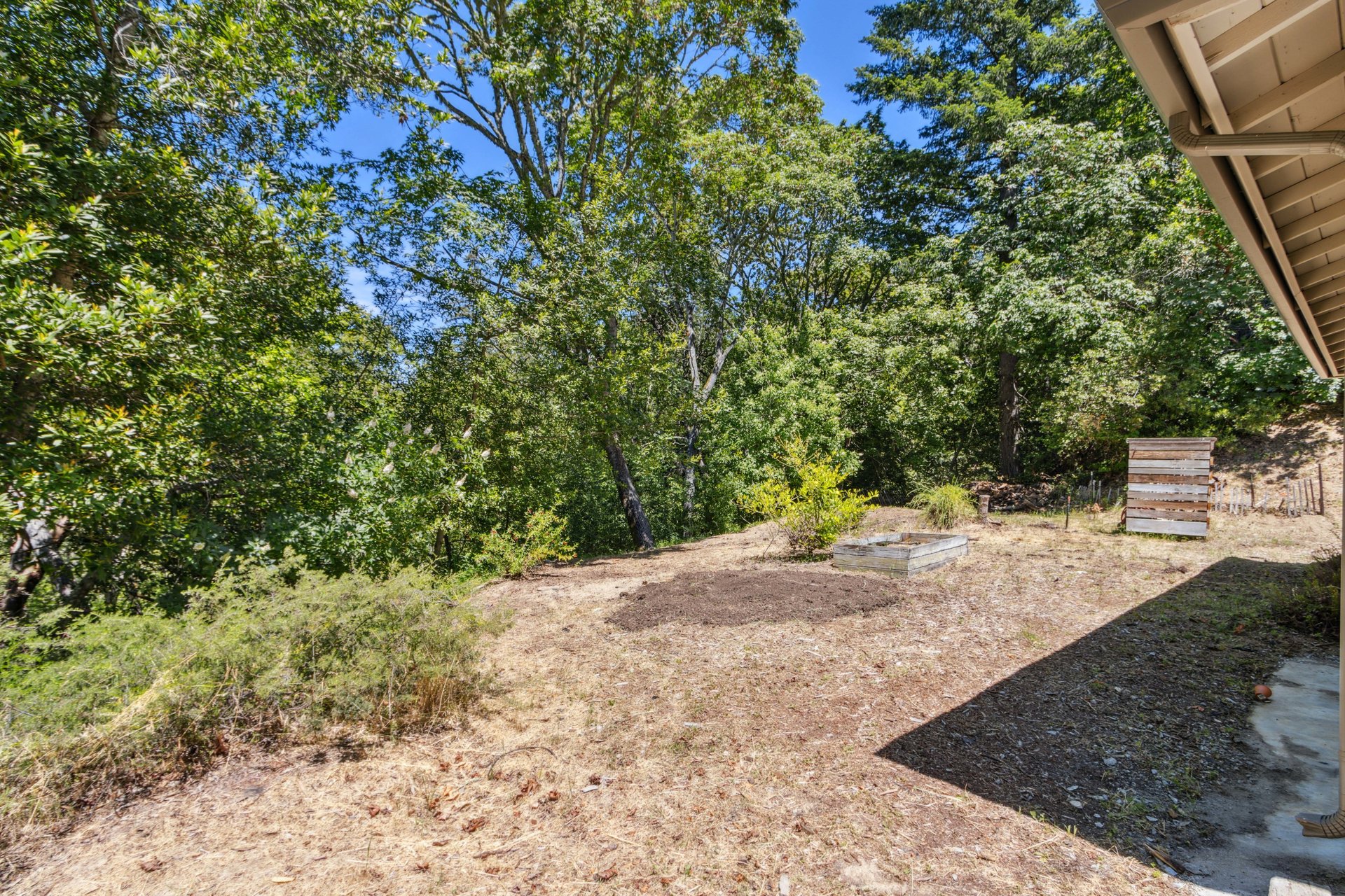 24895 Skyland Road