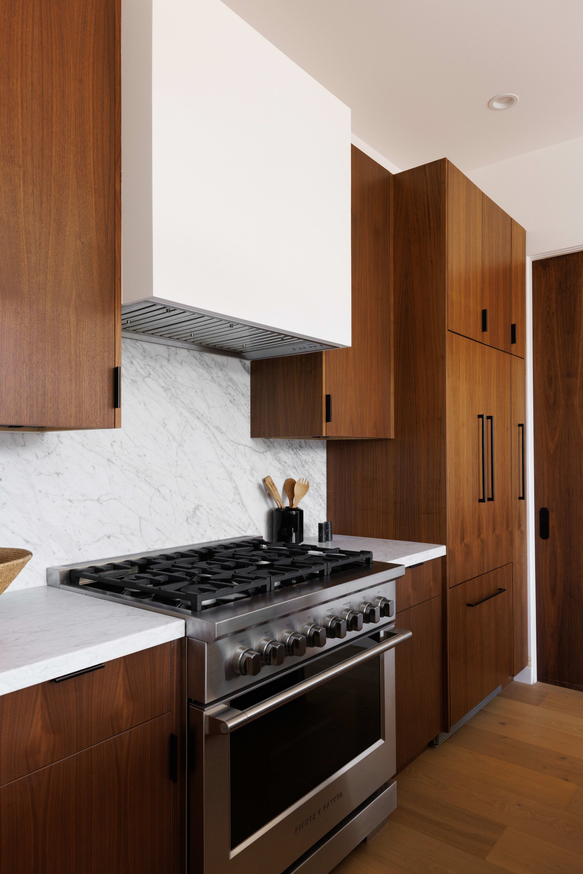 A Chic and Private New Construction in Silver Lake