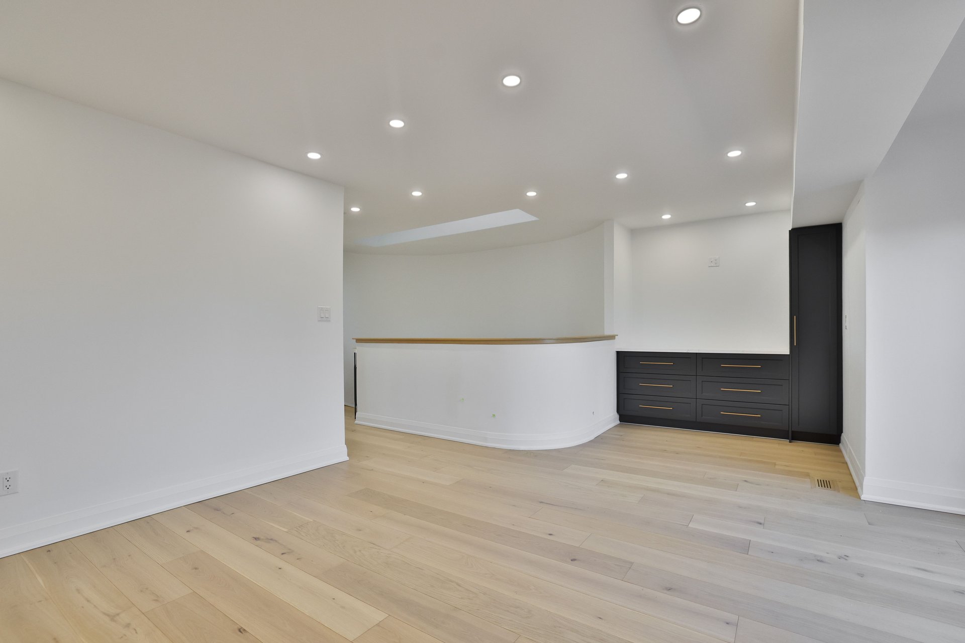 63 Tradewind Drive, Oakville