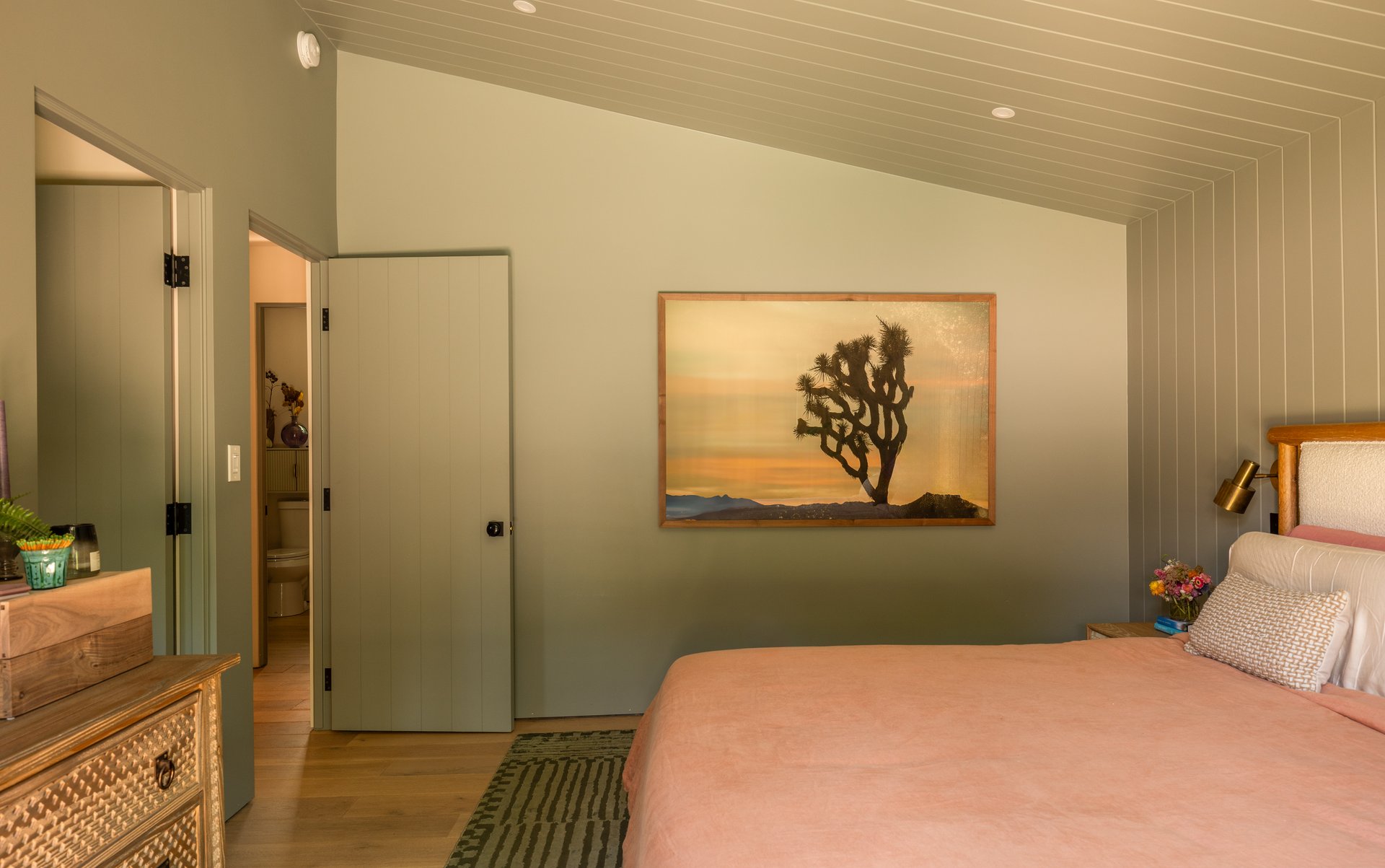 4157 Sunswept Dr, Studio City