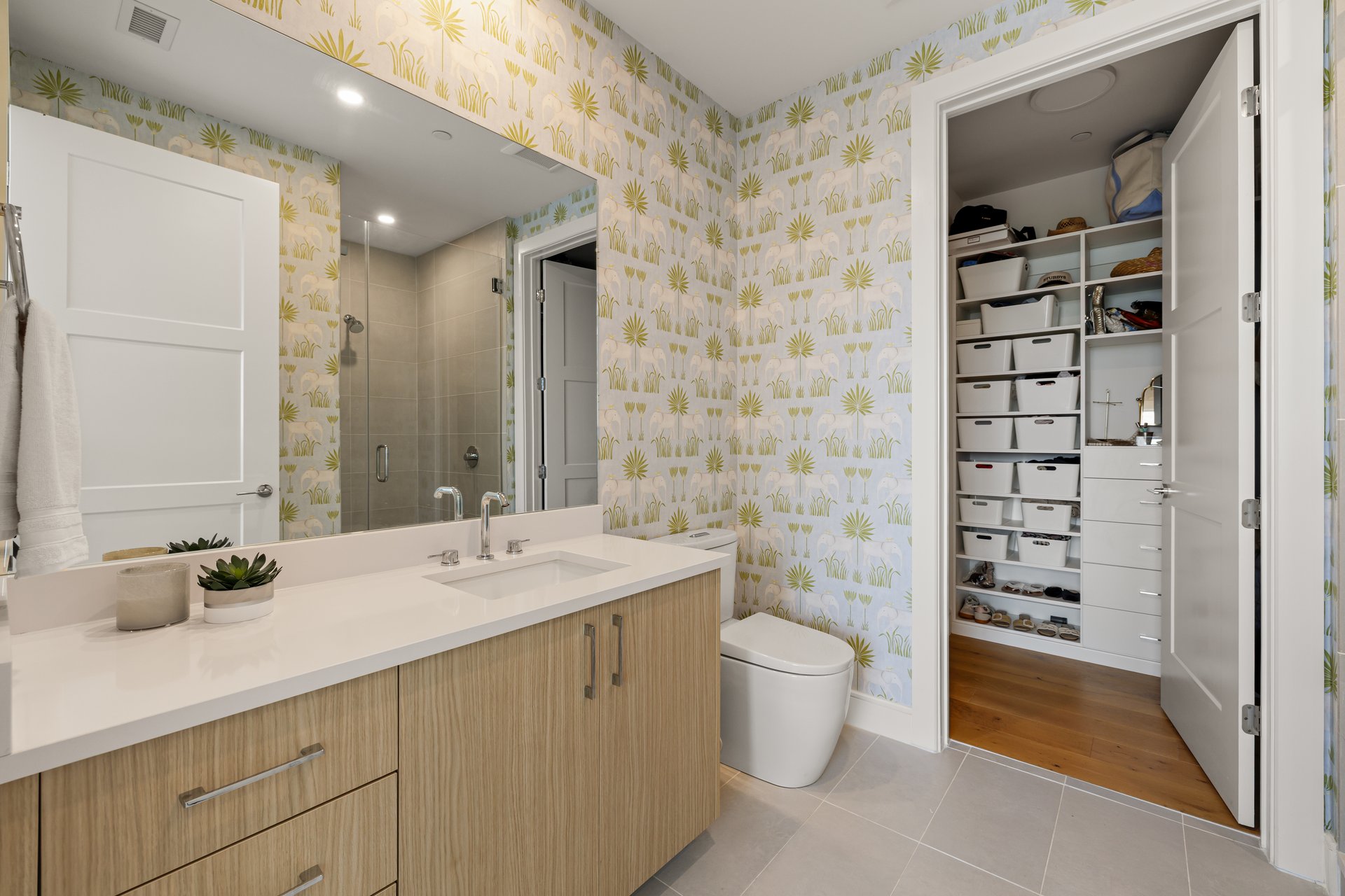 2425 Peachtree Road NE Unit 1406