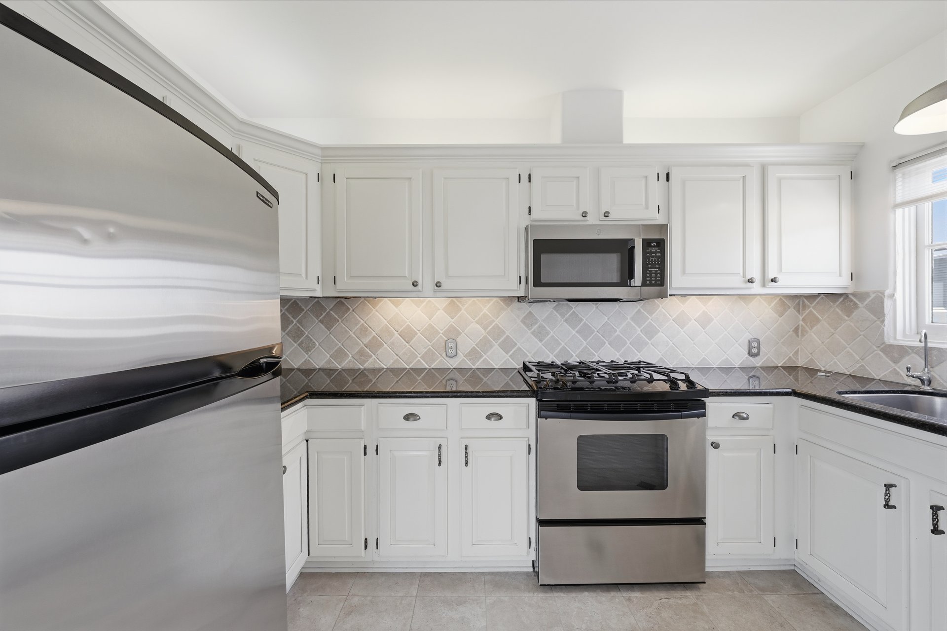 1602 The Strand (Entire Property)