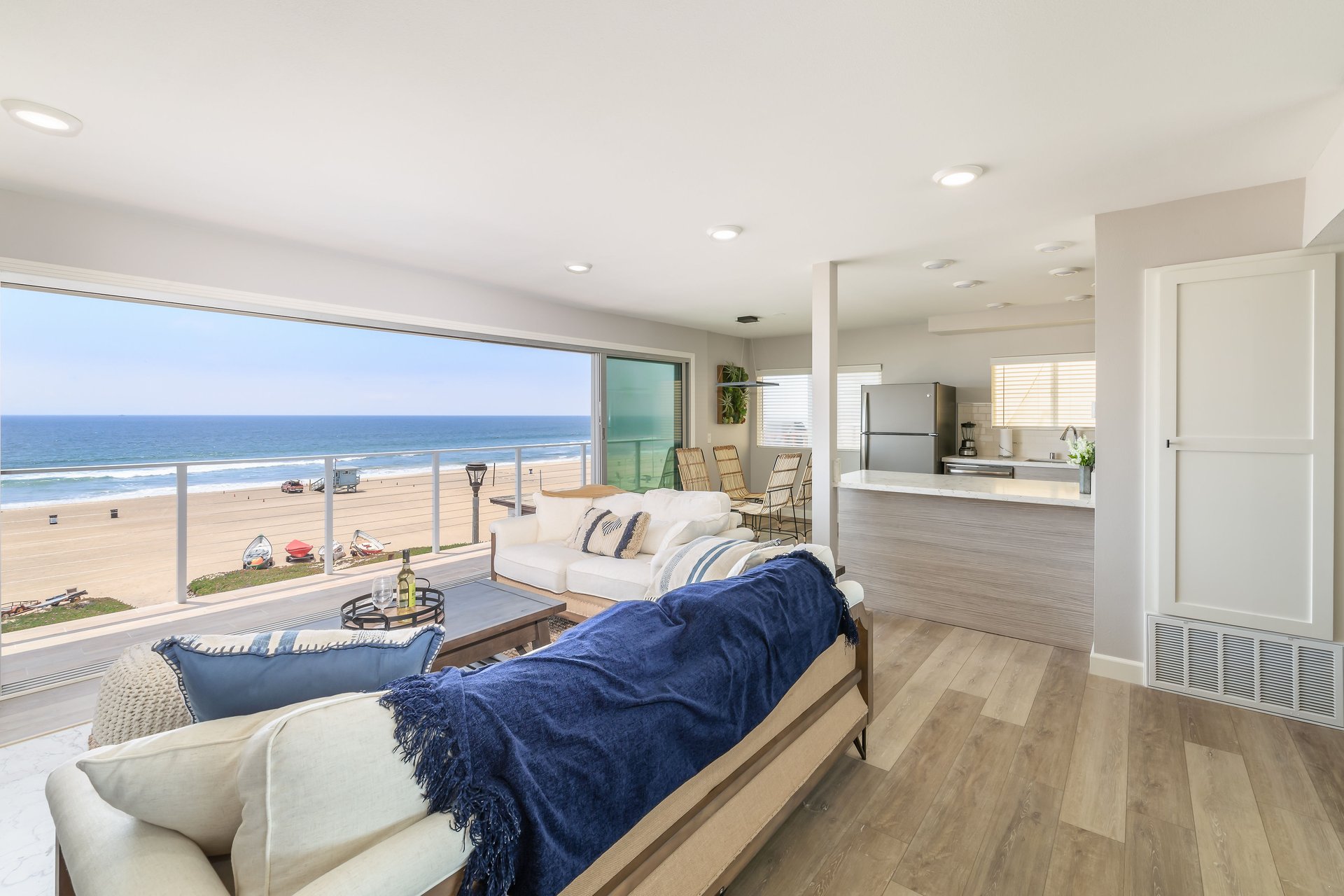 2208 The Strand