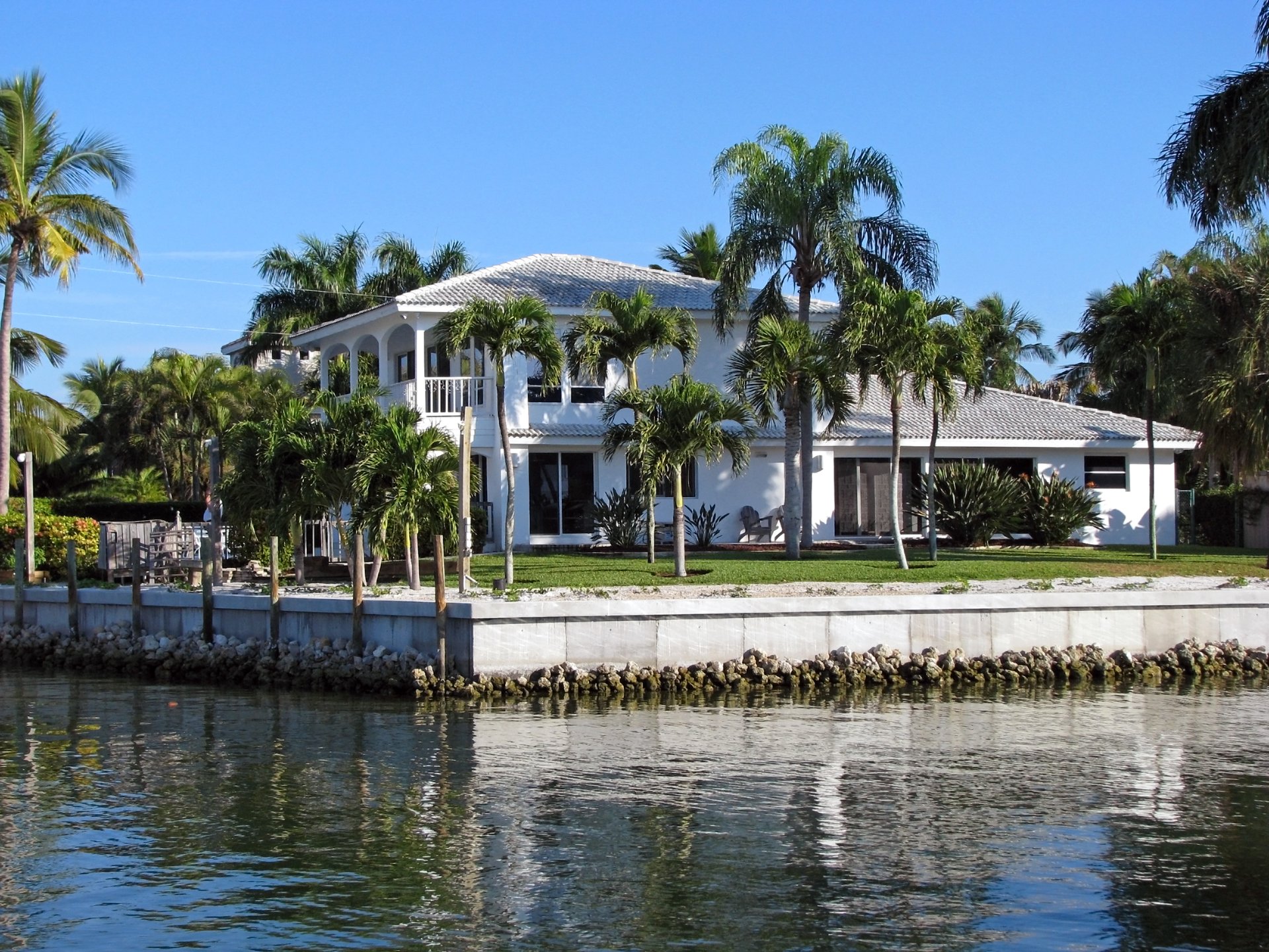 Park Shore Naples, Florida &ndash; Beachfront condos, waterfront homes, and Gulf Coast living