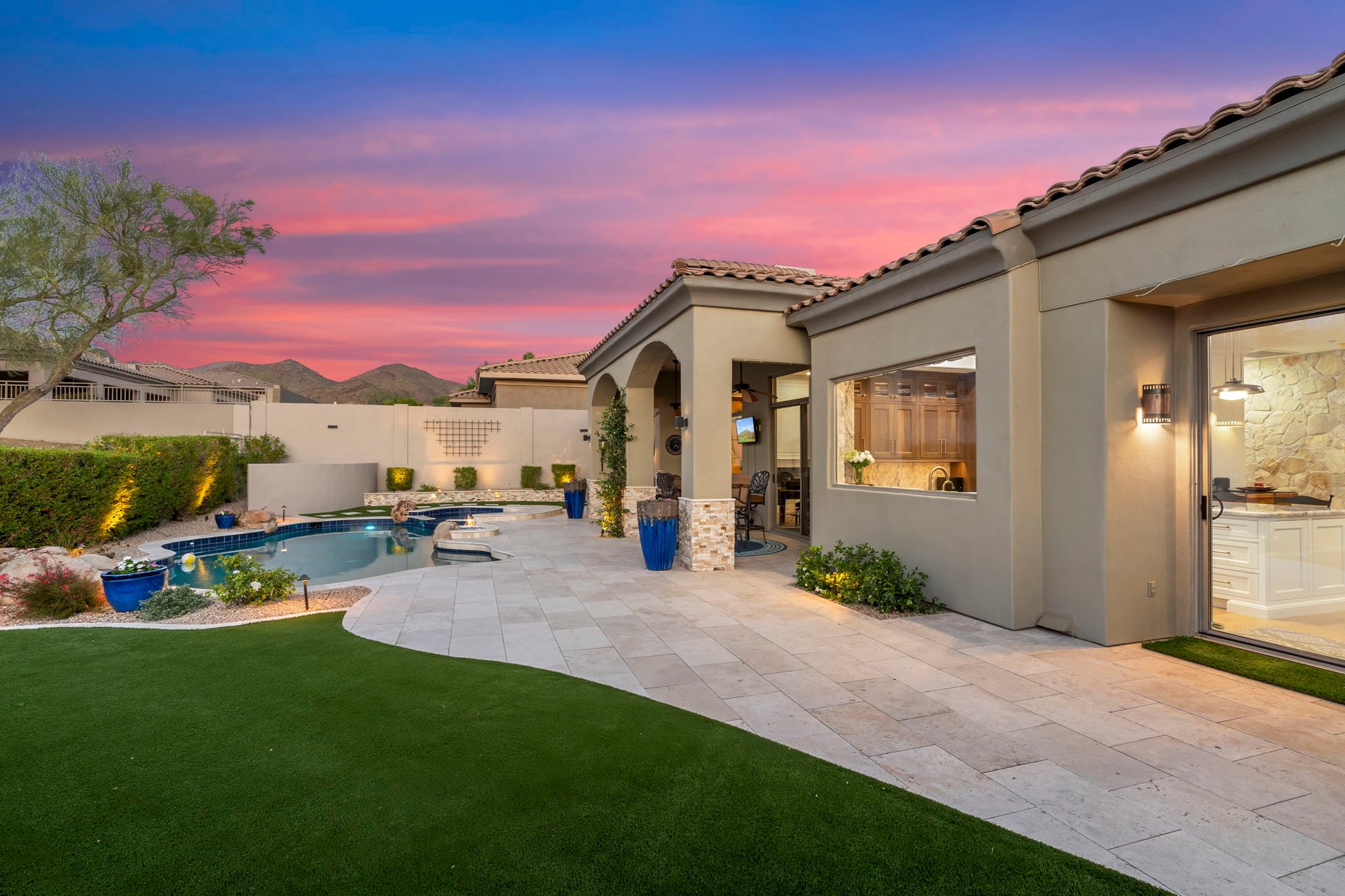 10952 E KORA Lane