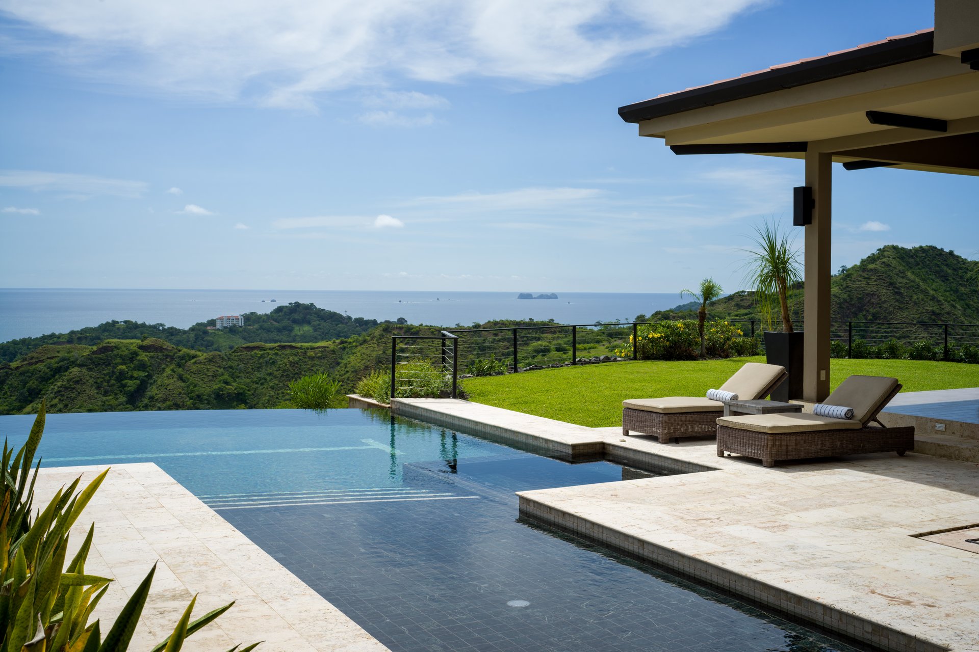 Casa Symbiotica | Luxury 5-Bedroom Ocean-View Estate in Mar Vista