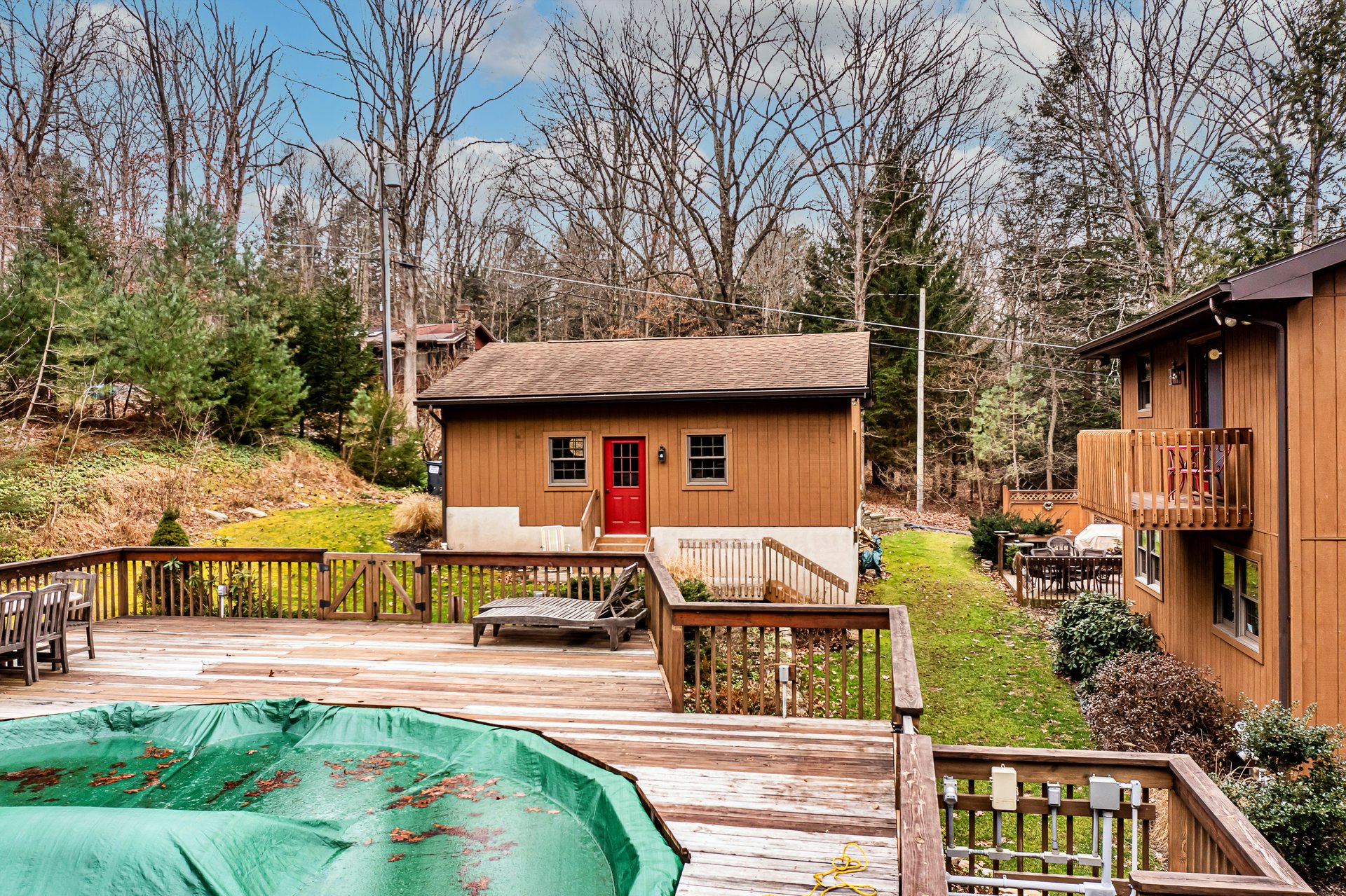 2716 Mountain Road