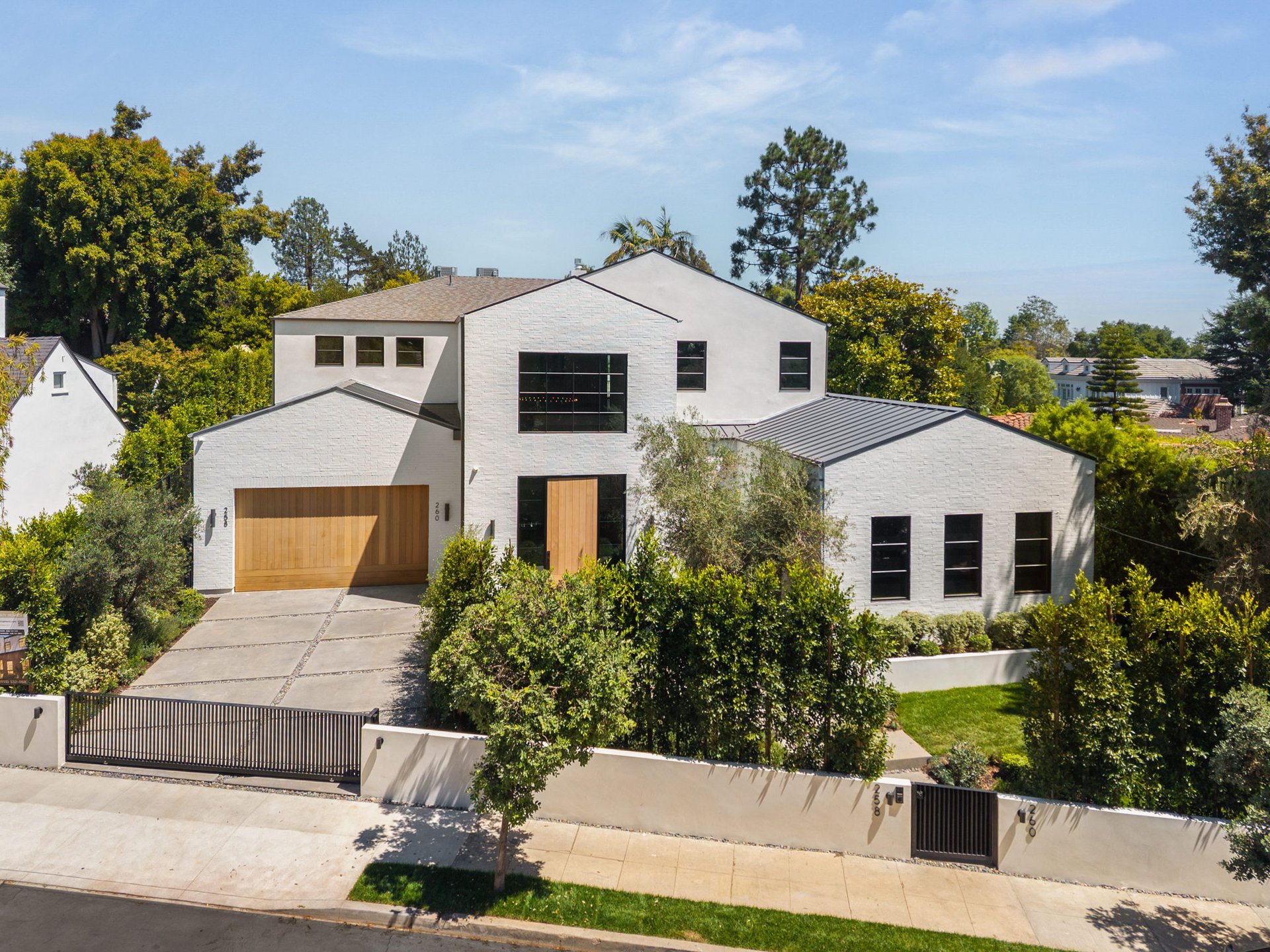 258 Barlock Ave