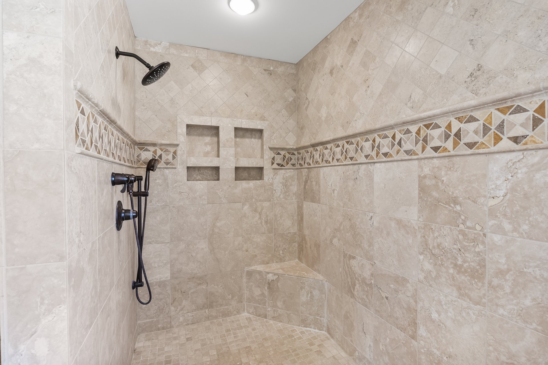 107 Foxford Ln