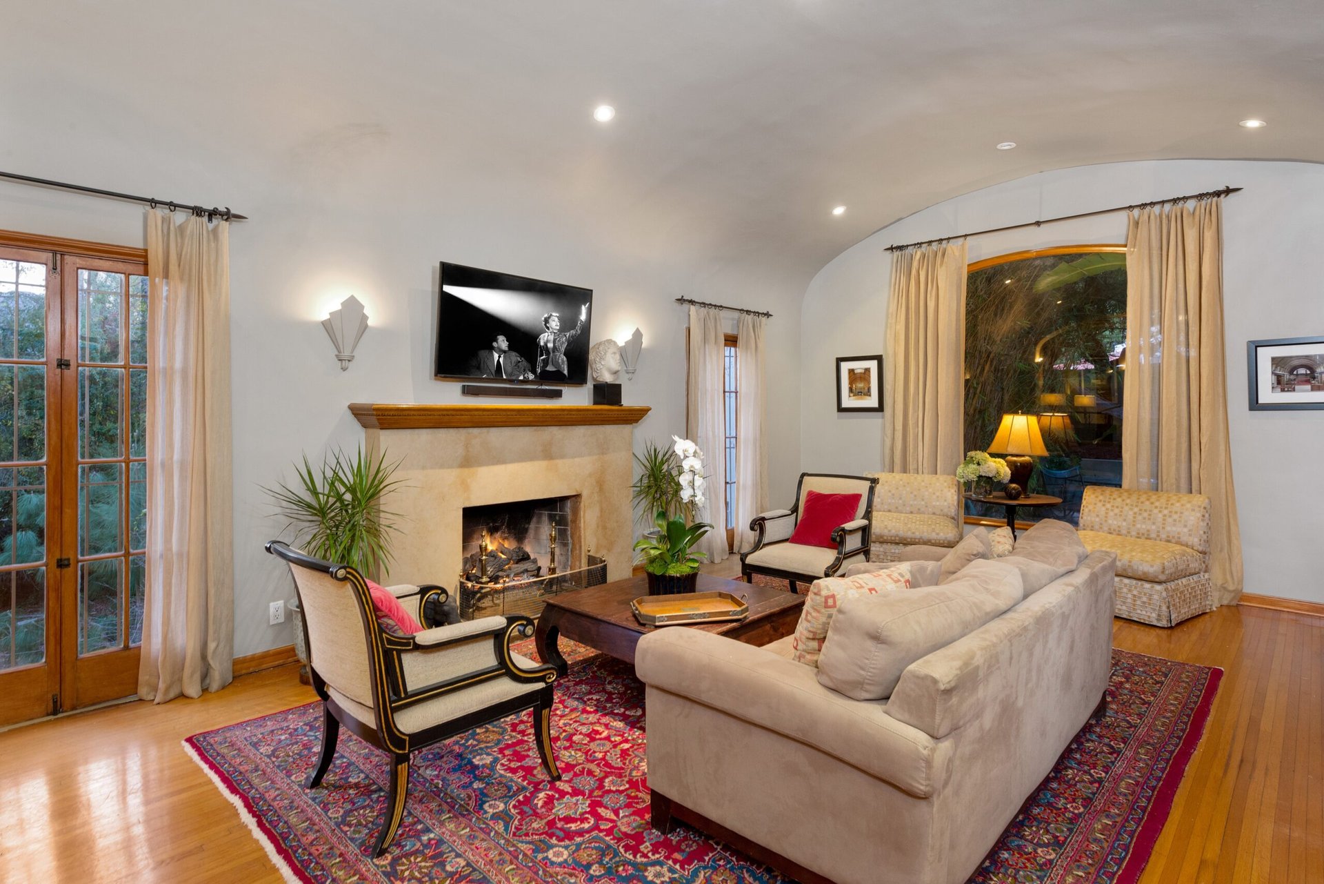 6538 Cahuenga Ter