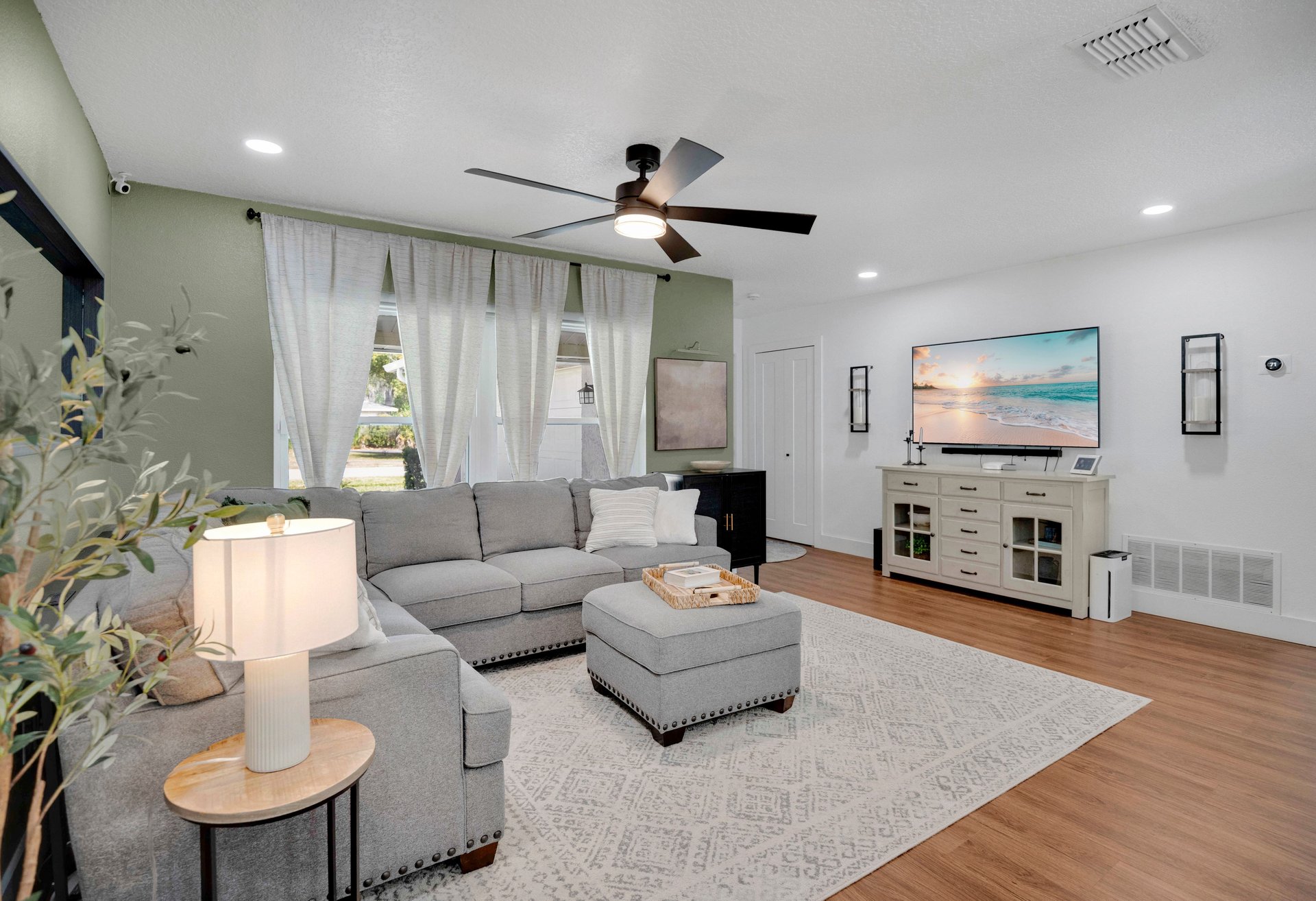 400 Shady Banks Rd Altamonte Springs, FL 32714