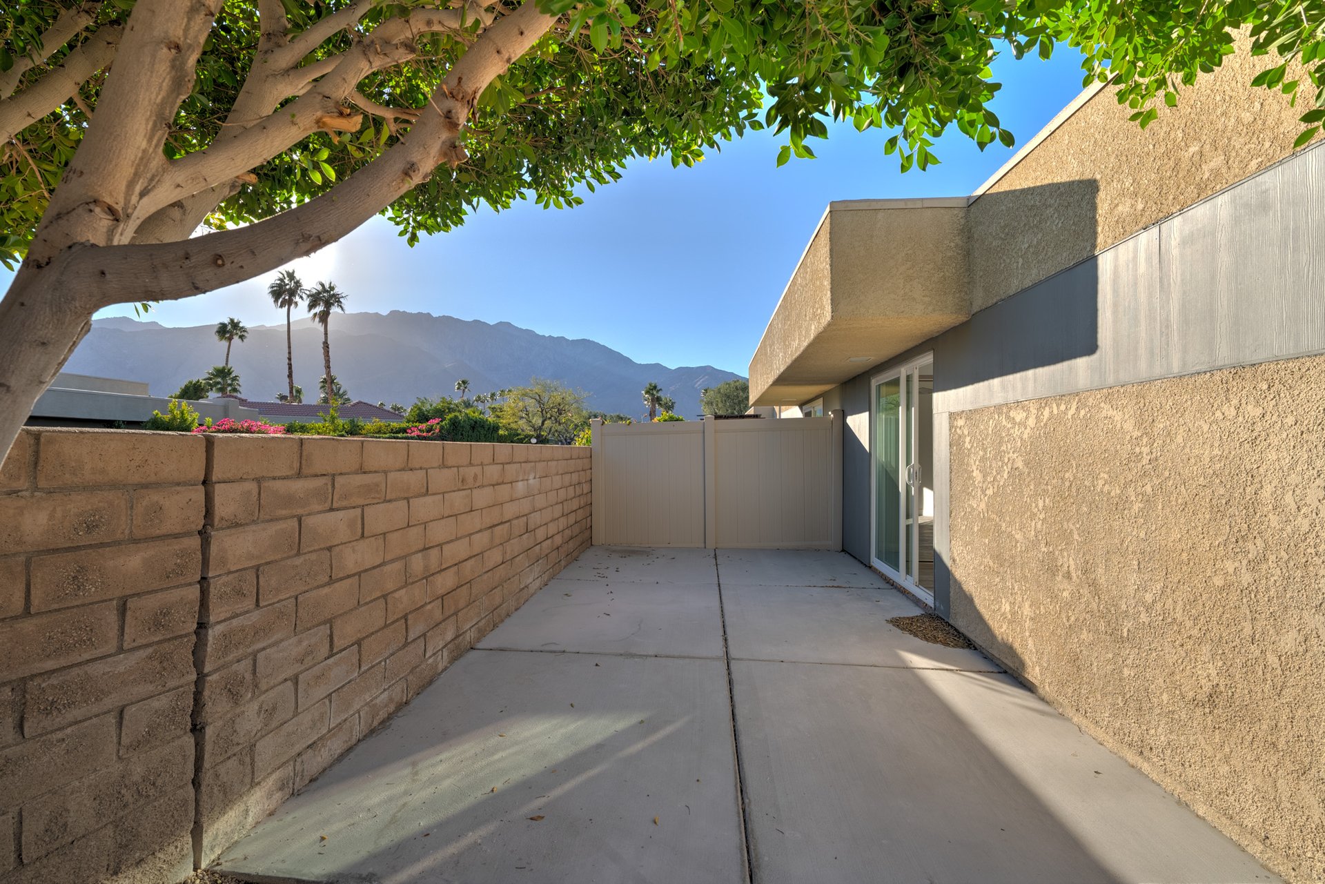 1589 Sunflower Court