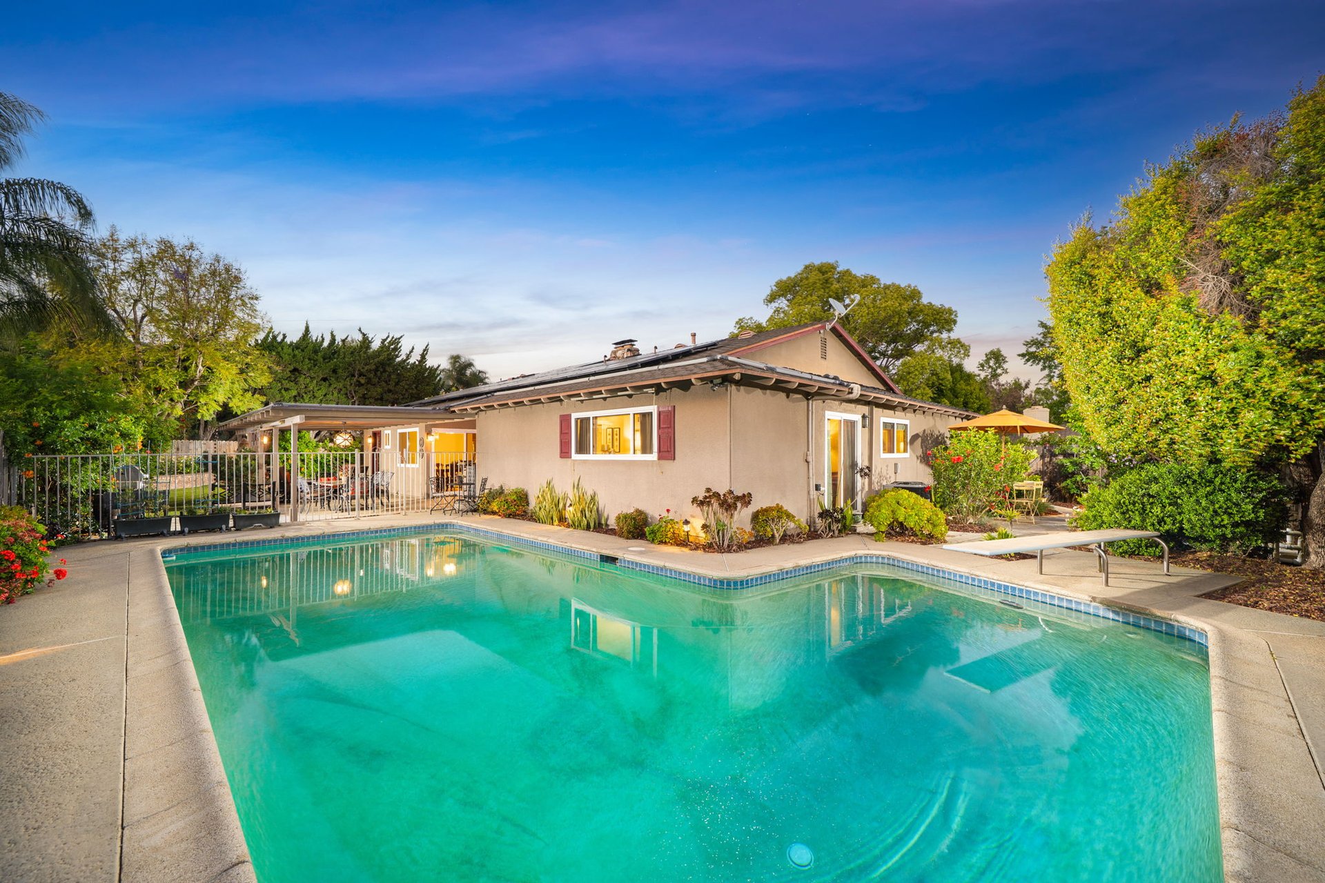 2309 Perry Court