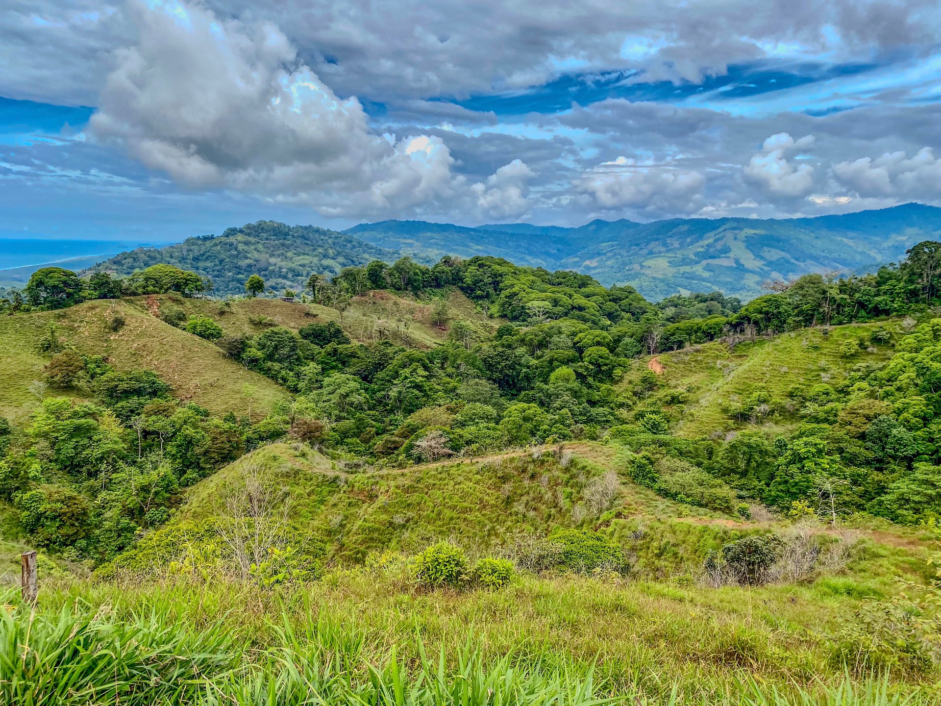 59.35 ACRES- Ocean And Mountain View Land, 6 Building Areas, Legal Water, Public Road, 20min From Beaches!!!