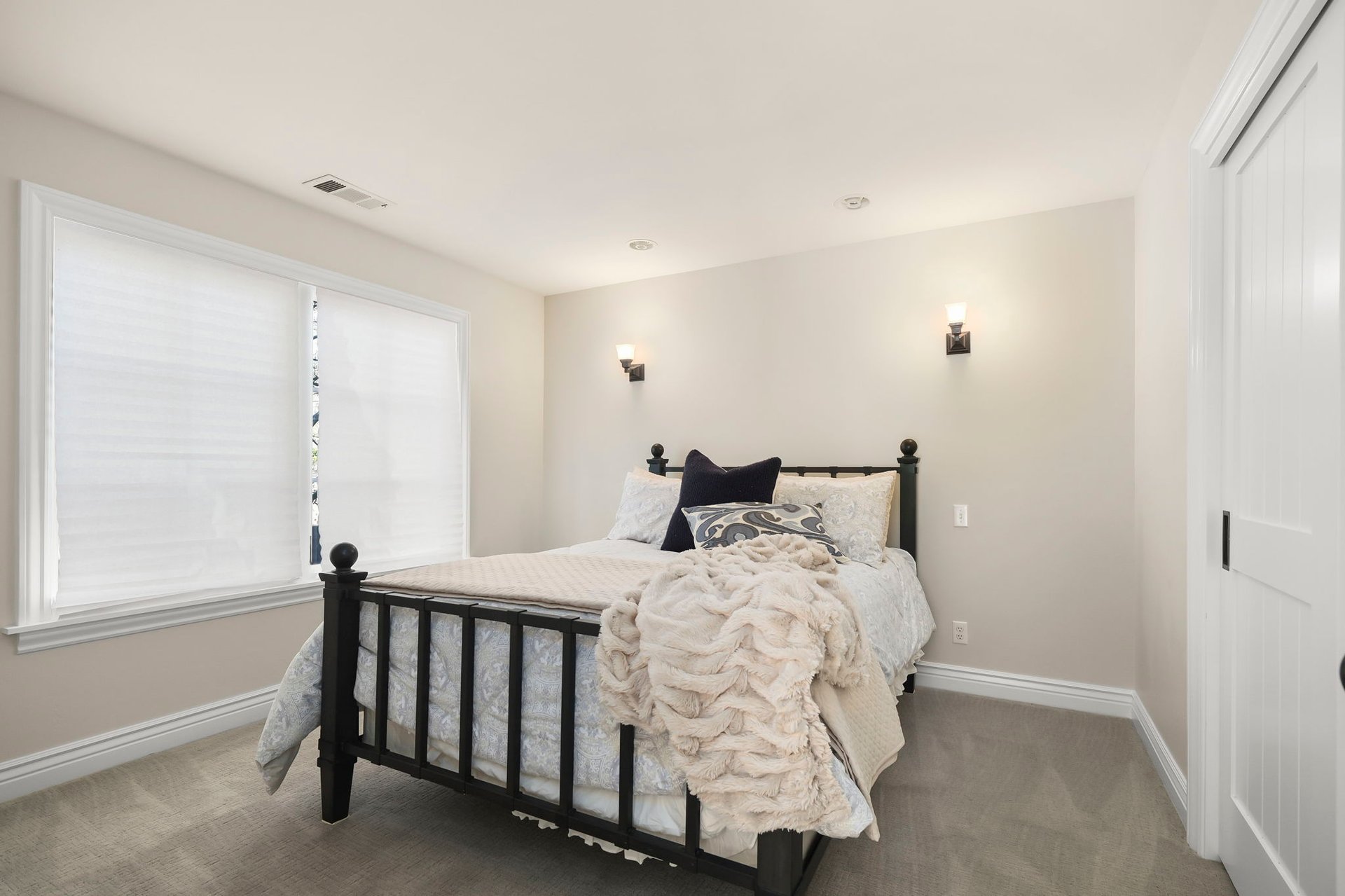 322 W Prospect Ave