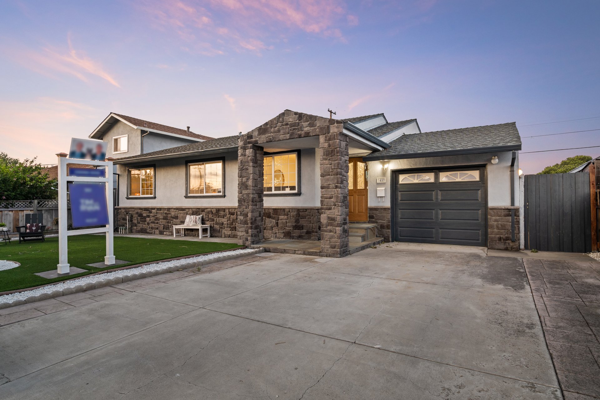 1459 Blackfield Drive