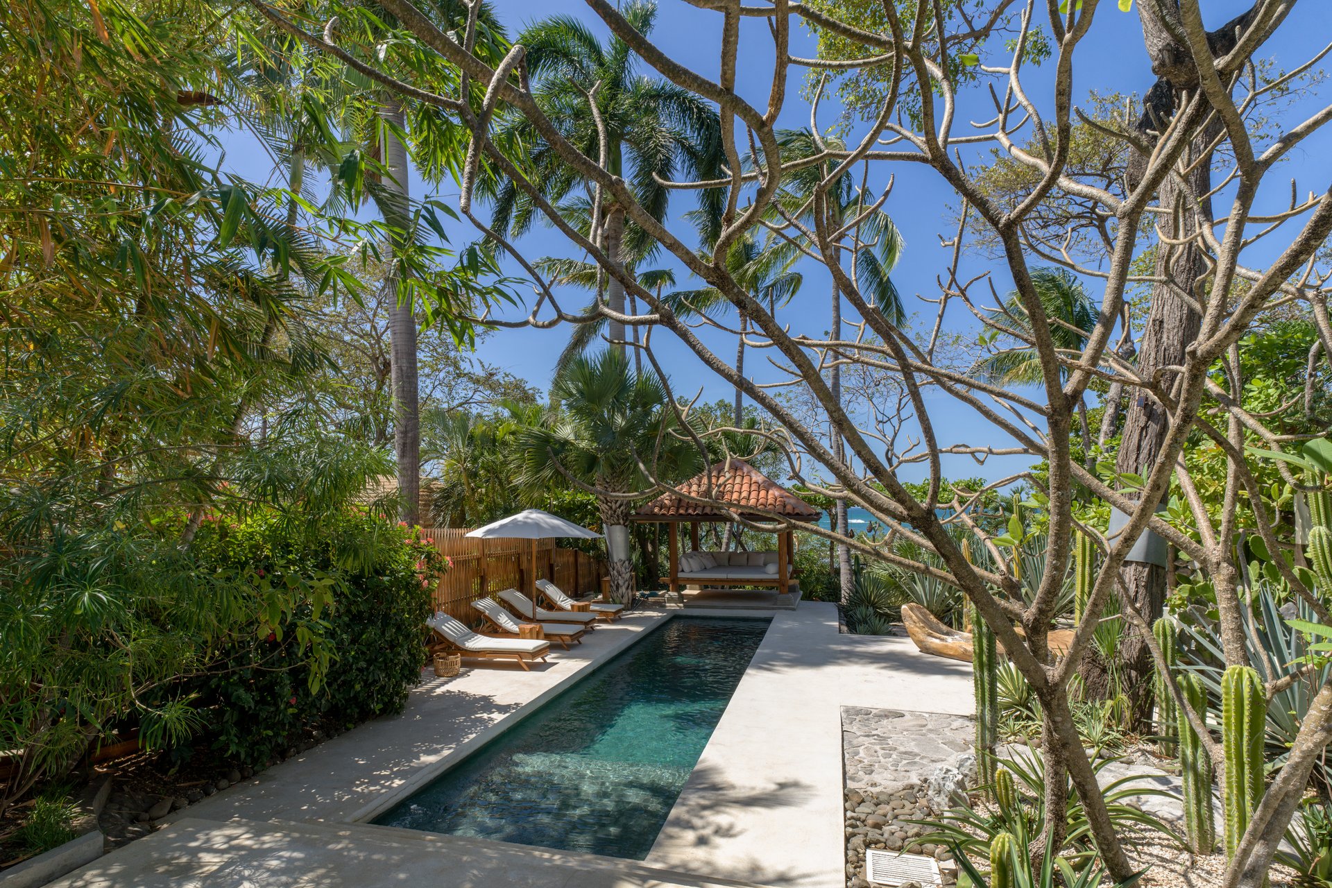 Villa Serena | Oceanfront Luxury in Playa Langosta