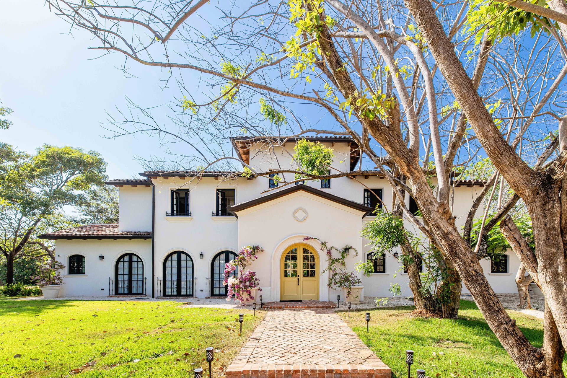 Las Golondrinas #76 Hacienda Pinilla