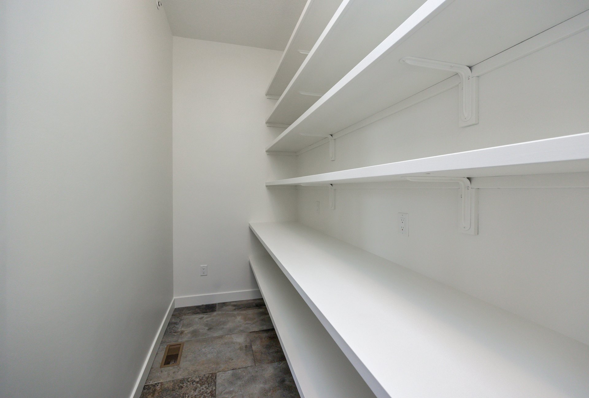 10508 NW 74th Place