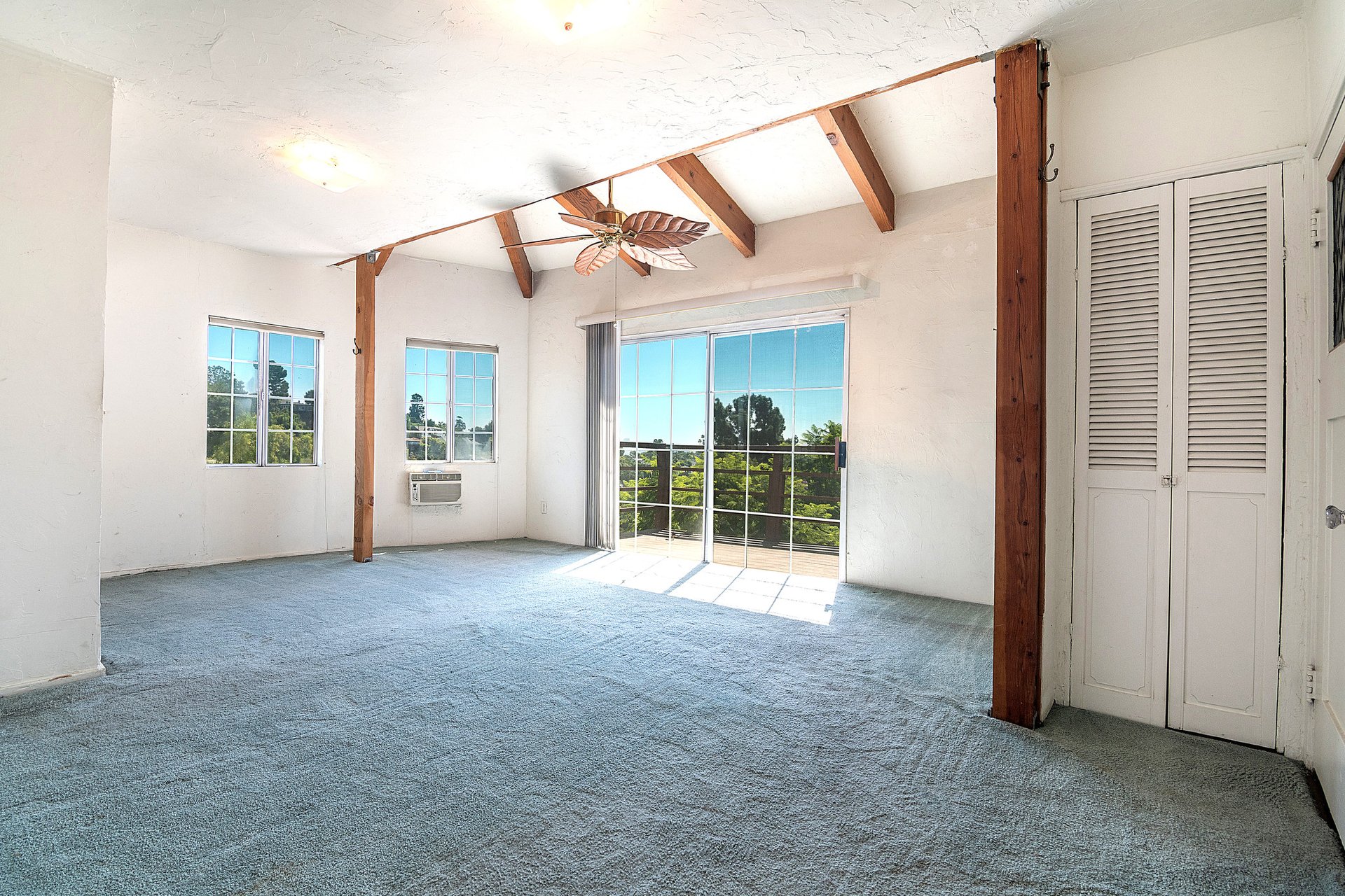 6131 Glen Tower St.