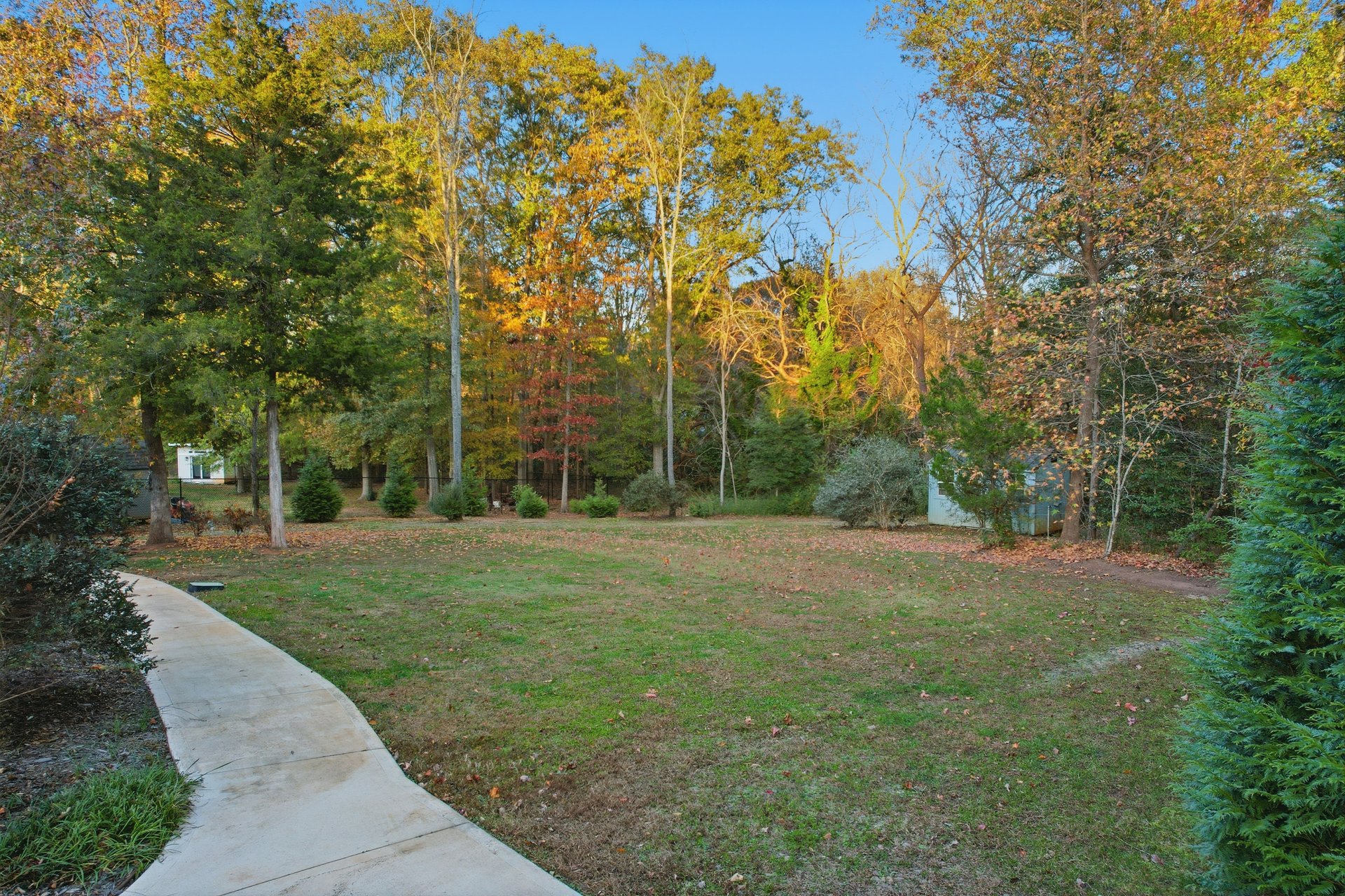 60 Montague Circle
